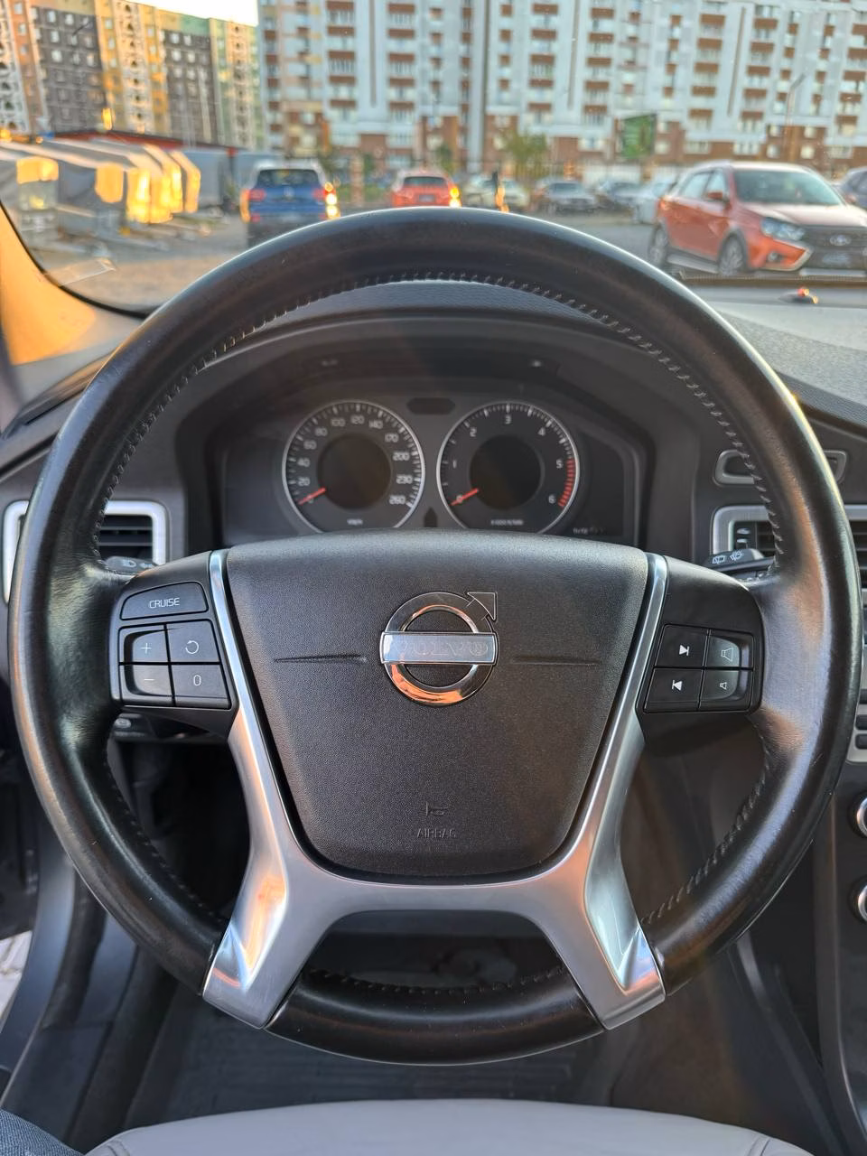 Volvo V70 фото 15