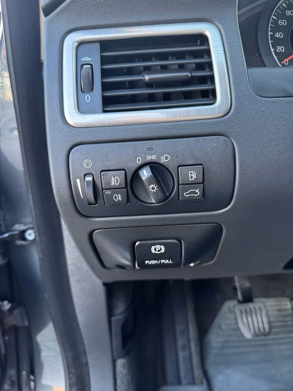 Volvo V70 фото 16