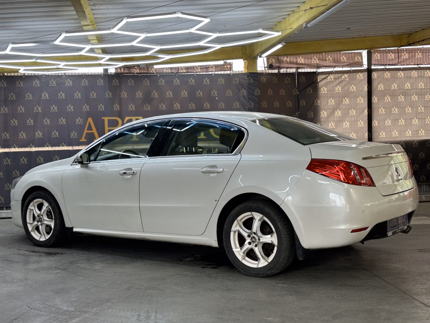 Peugeot 508 фото 7