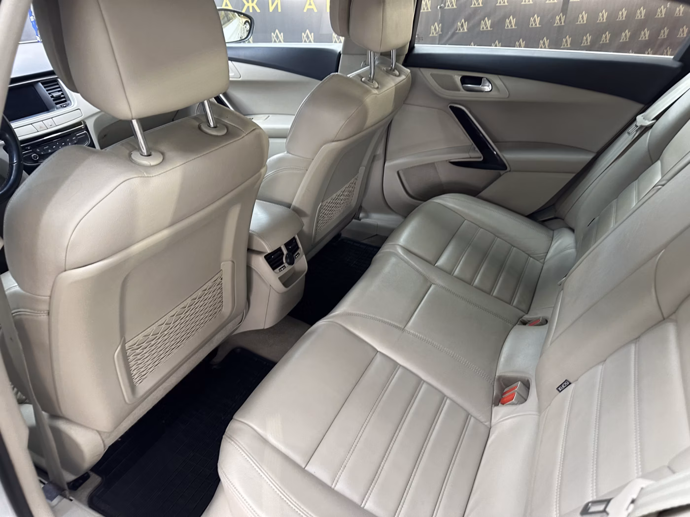 Peugeot 508 фото 27