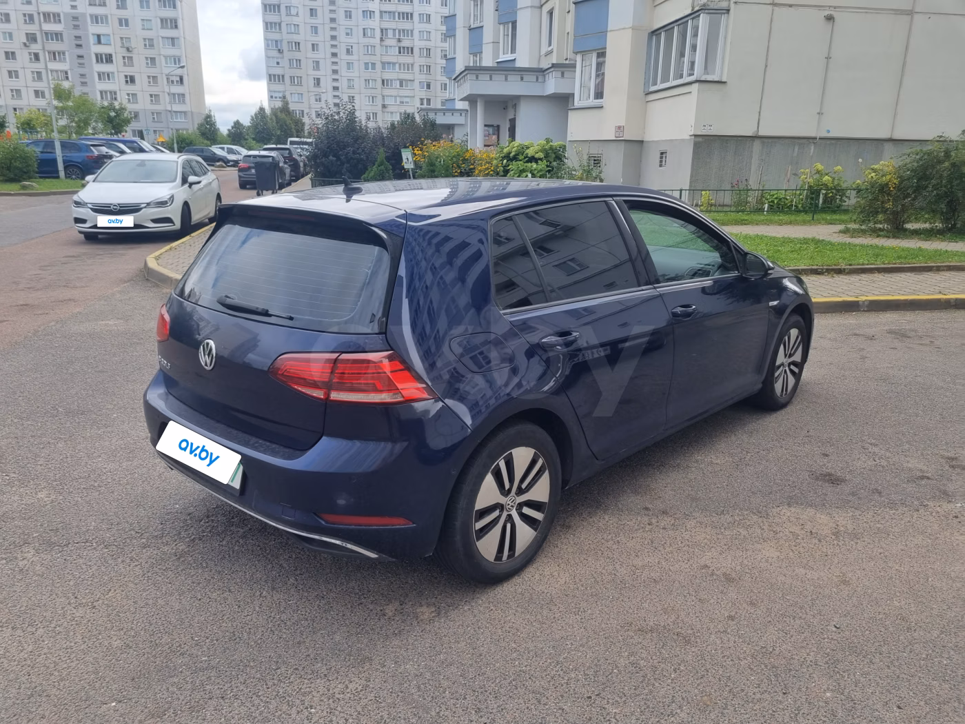 Volkswagen e-Golf фото 3