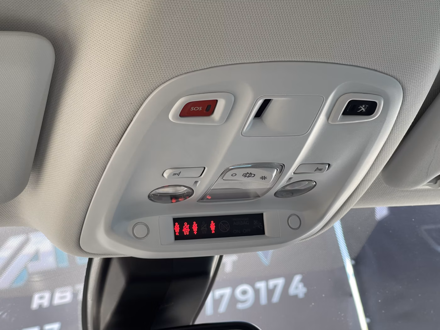 Peugeot 308 фото 29