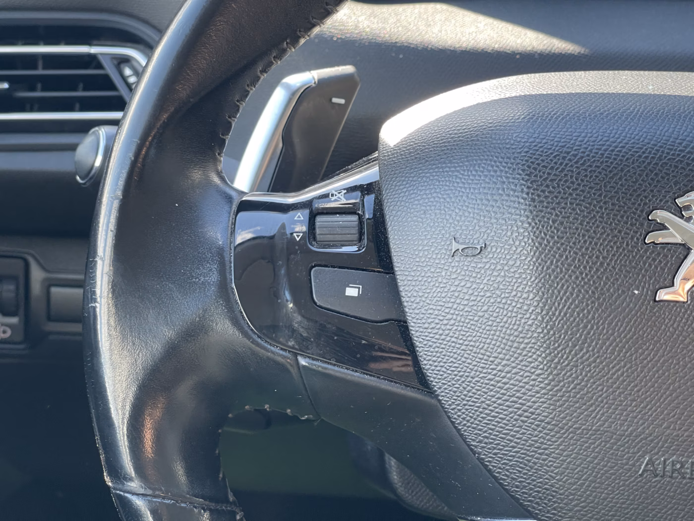 Peugeot 308 фото 25