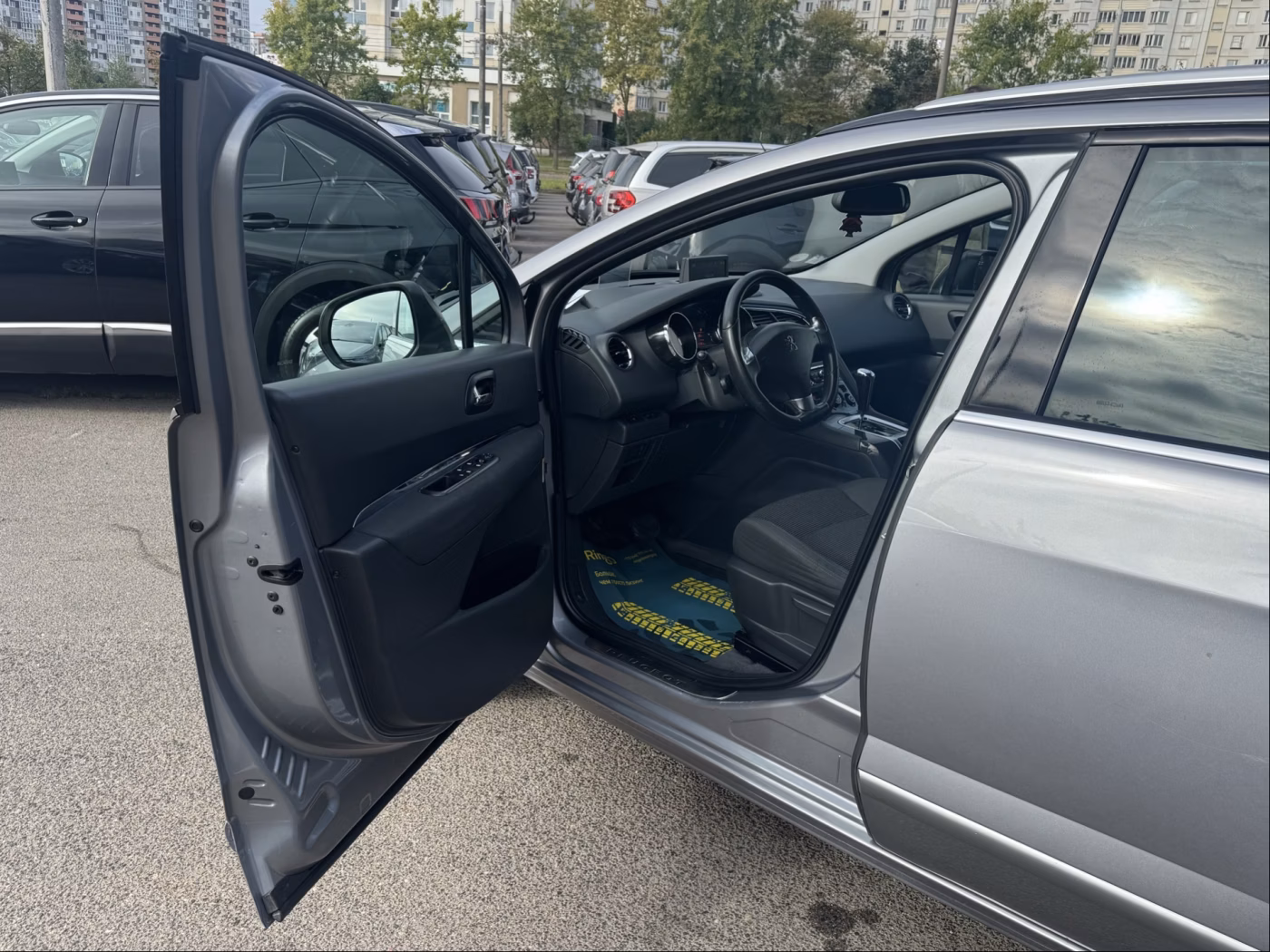 Peugeot 5008 фото 7