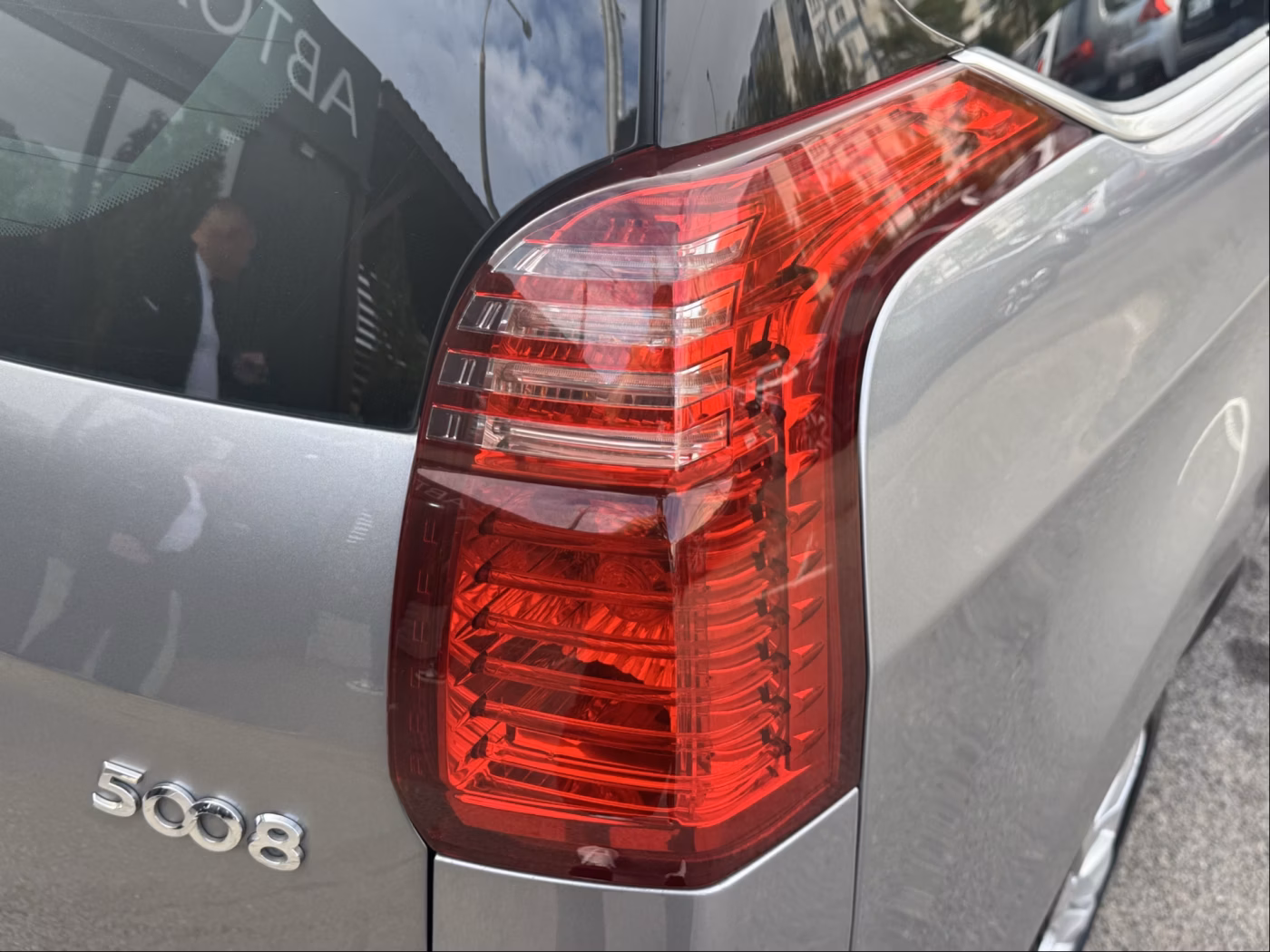 Peugeot 5008 фото 21