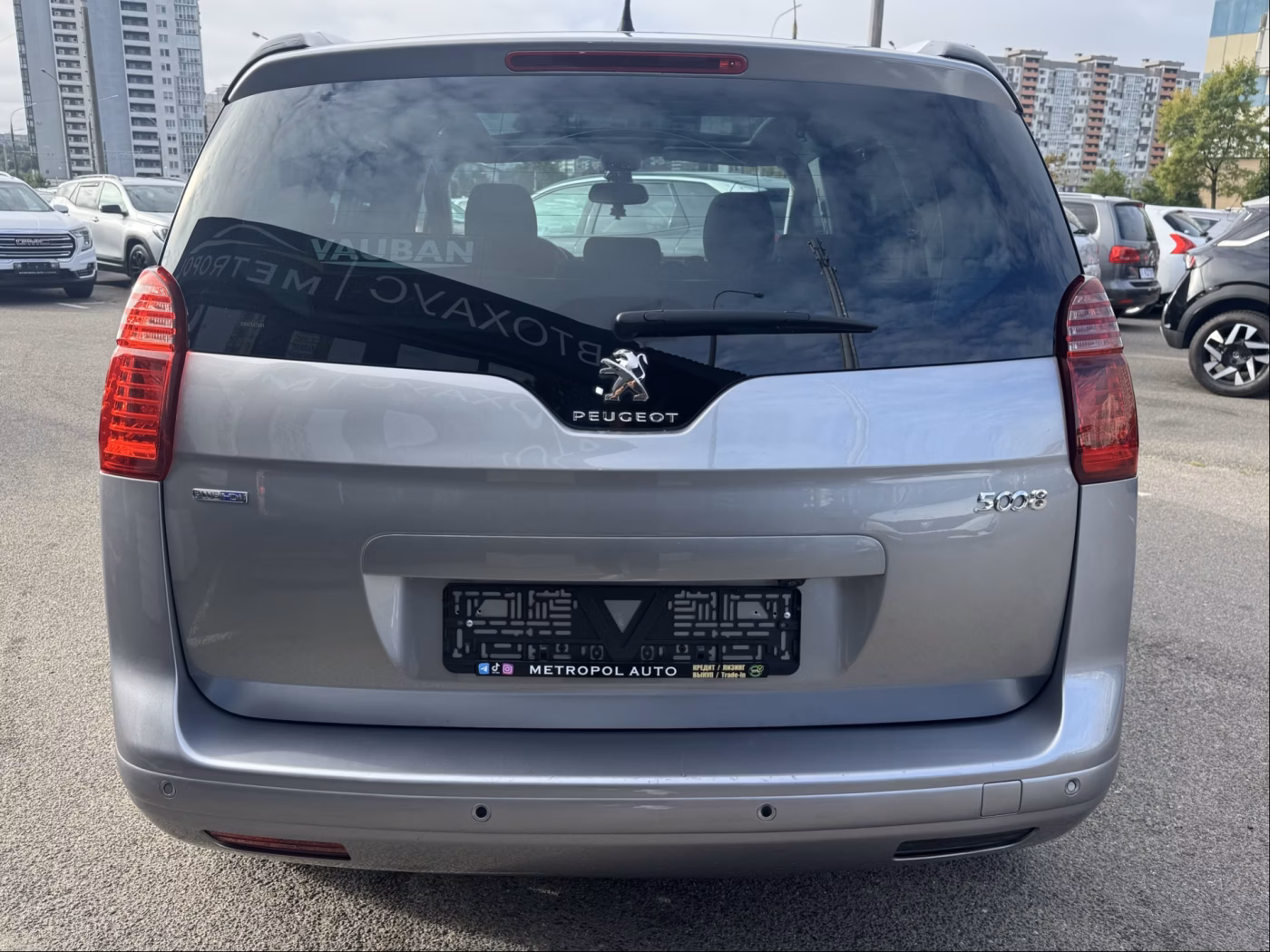Peugeot 5008 фото 4