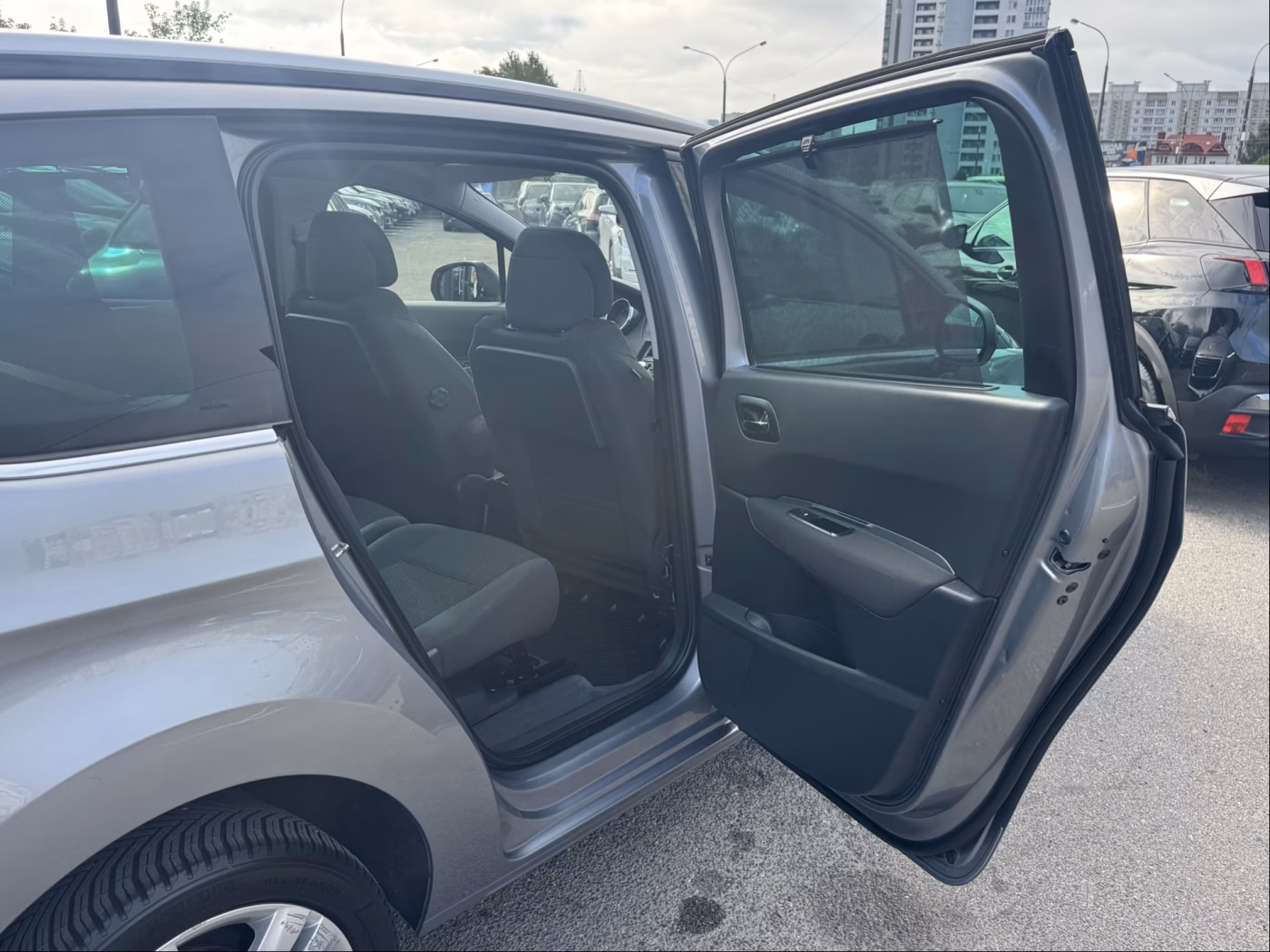 Peugeot 5008 фото 14