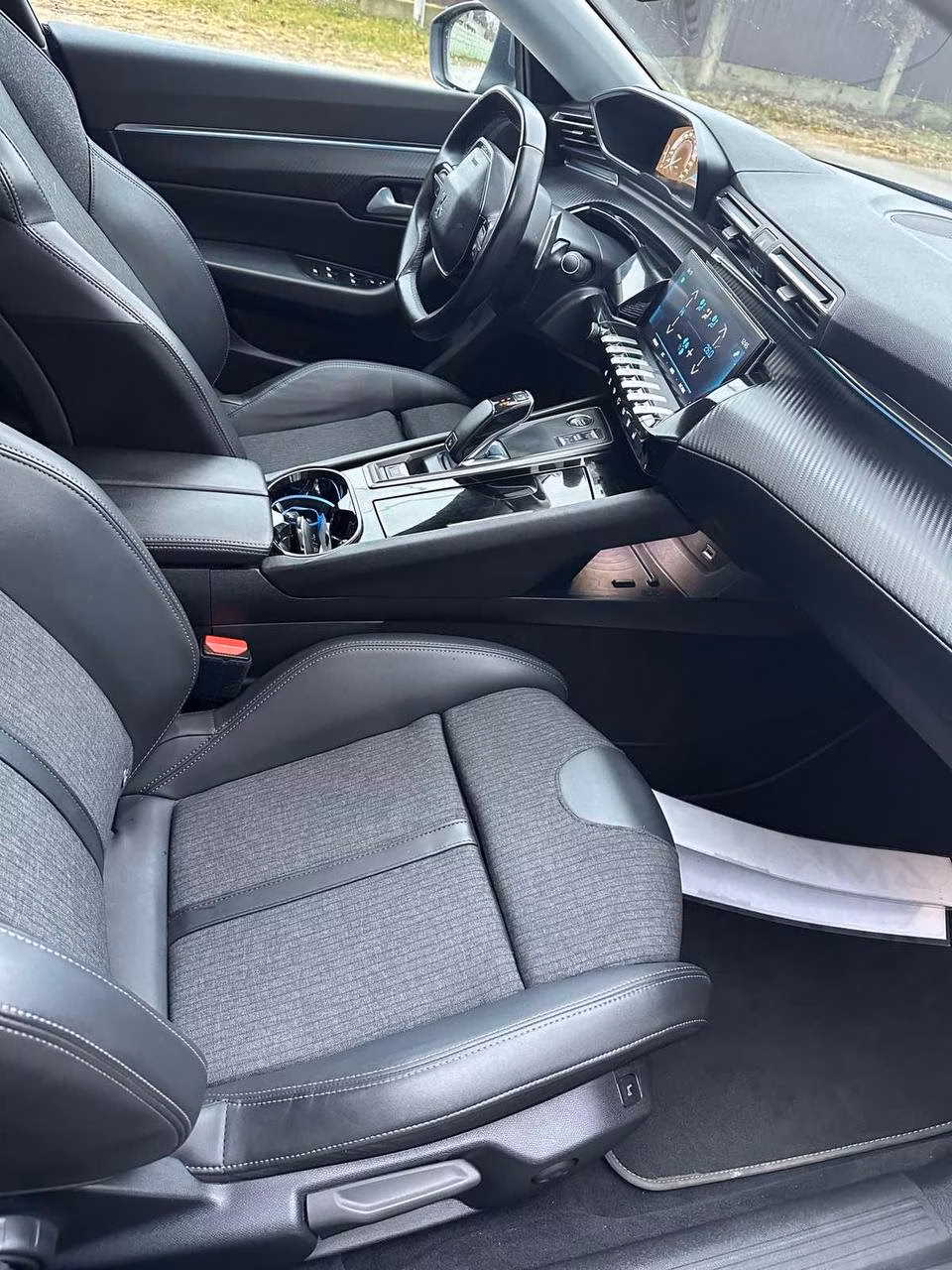 Peugeot 508 фото 27