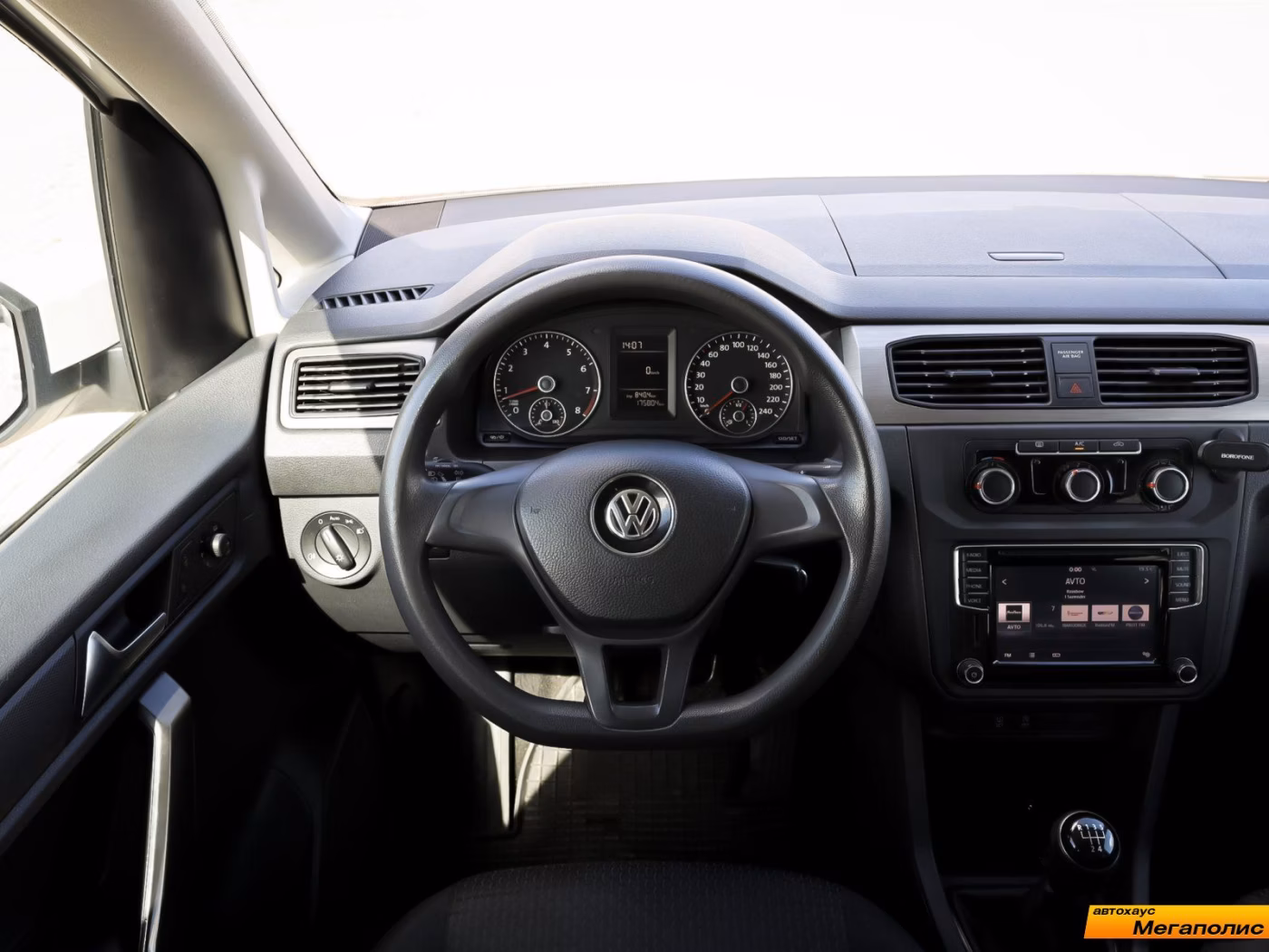 Volkswagen Caddy фото 11