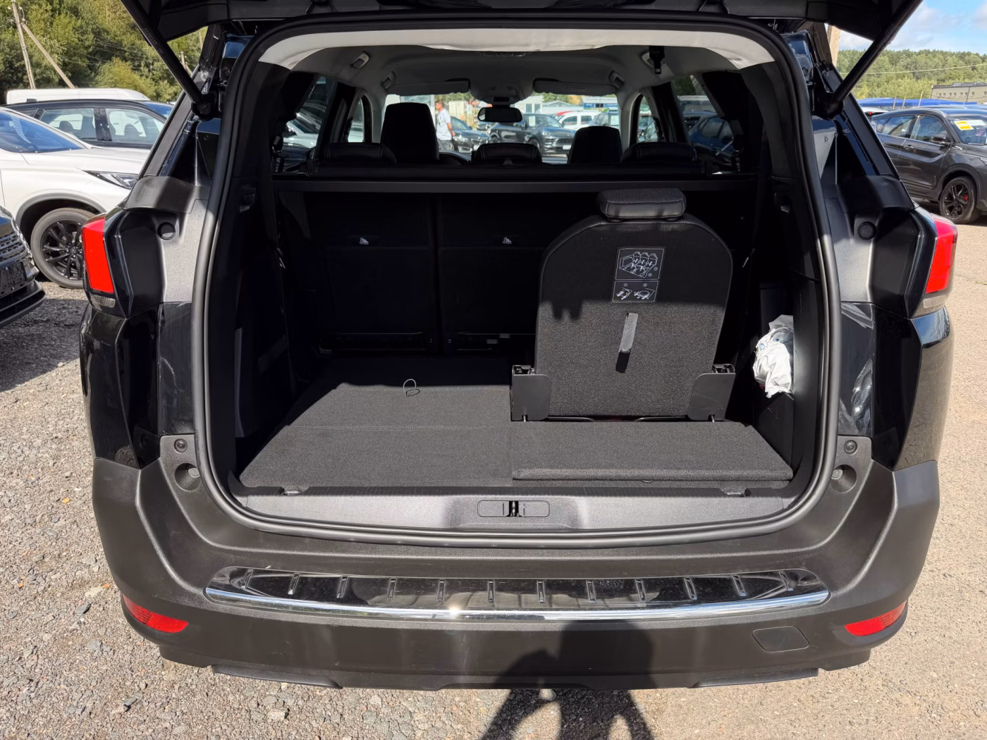 Peugeot 5008 фото 11