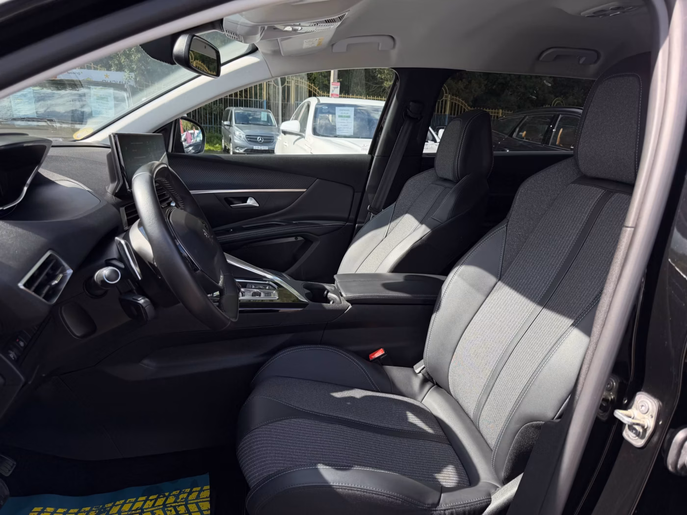Peugeot 5008 фото 14