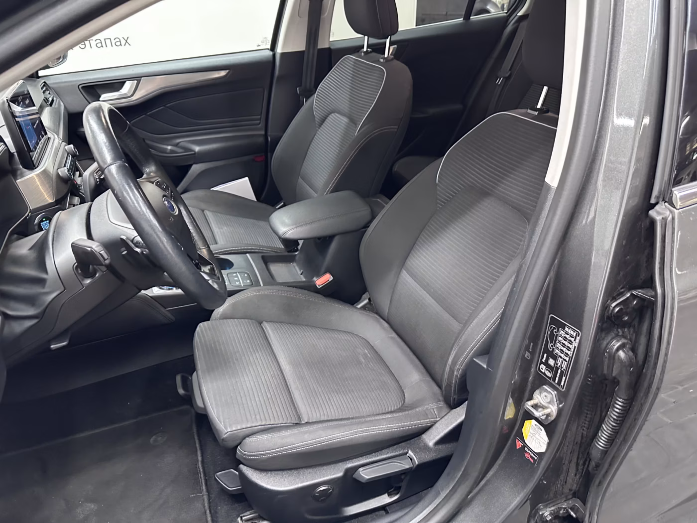 Ford Focus фото 8