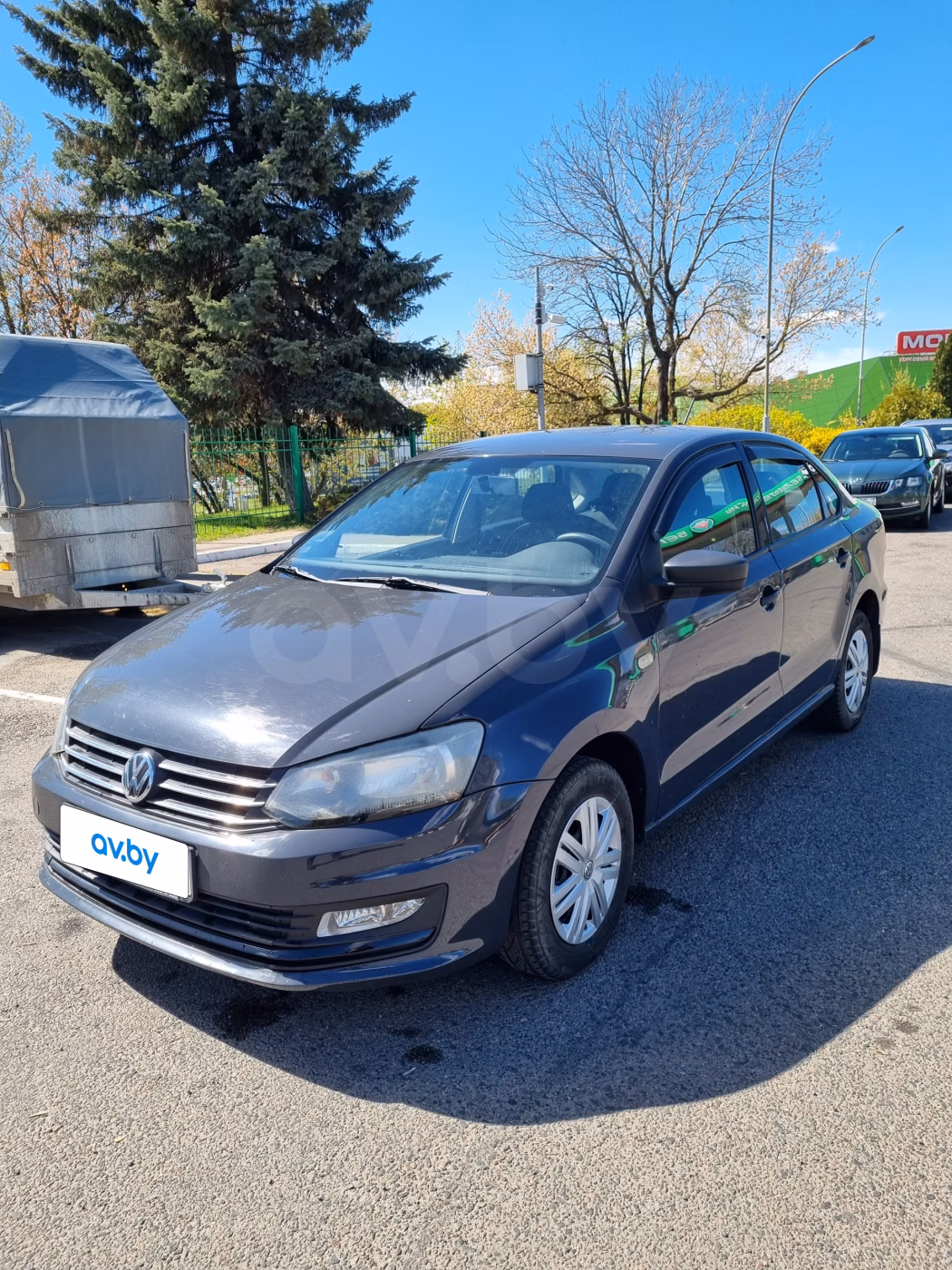Volkswagen Polo Sedan фото 2
