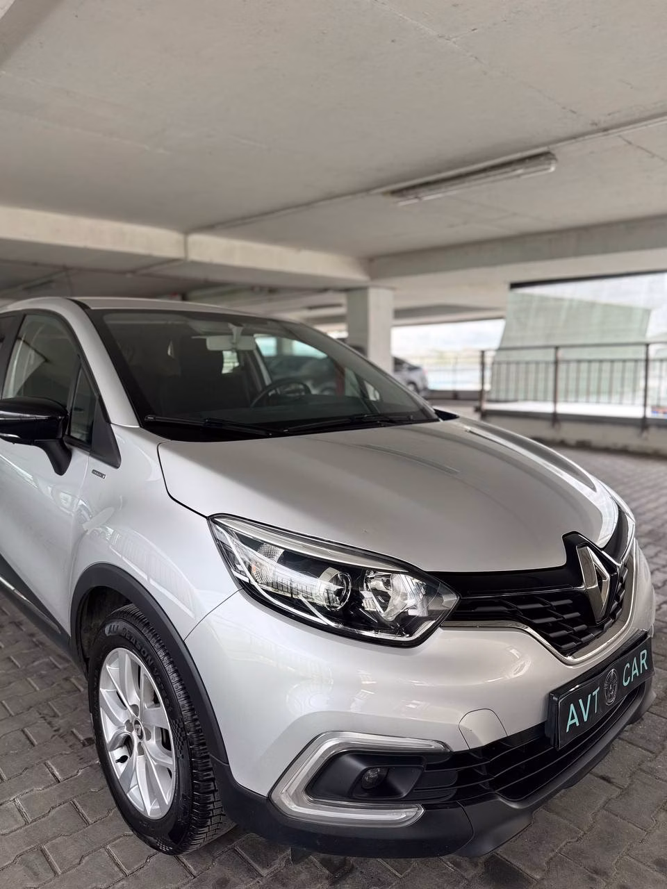 Renault Captur фото 10