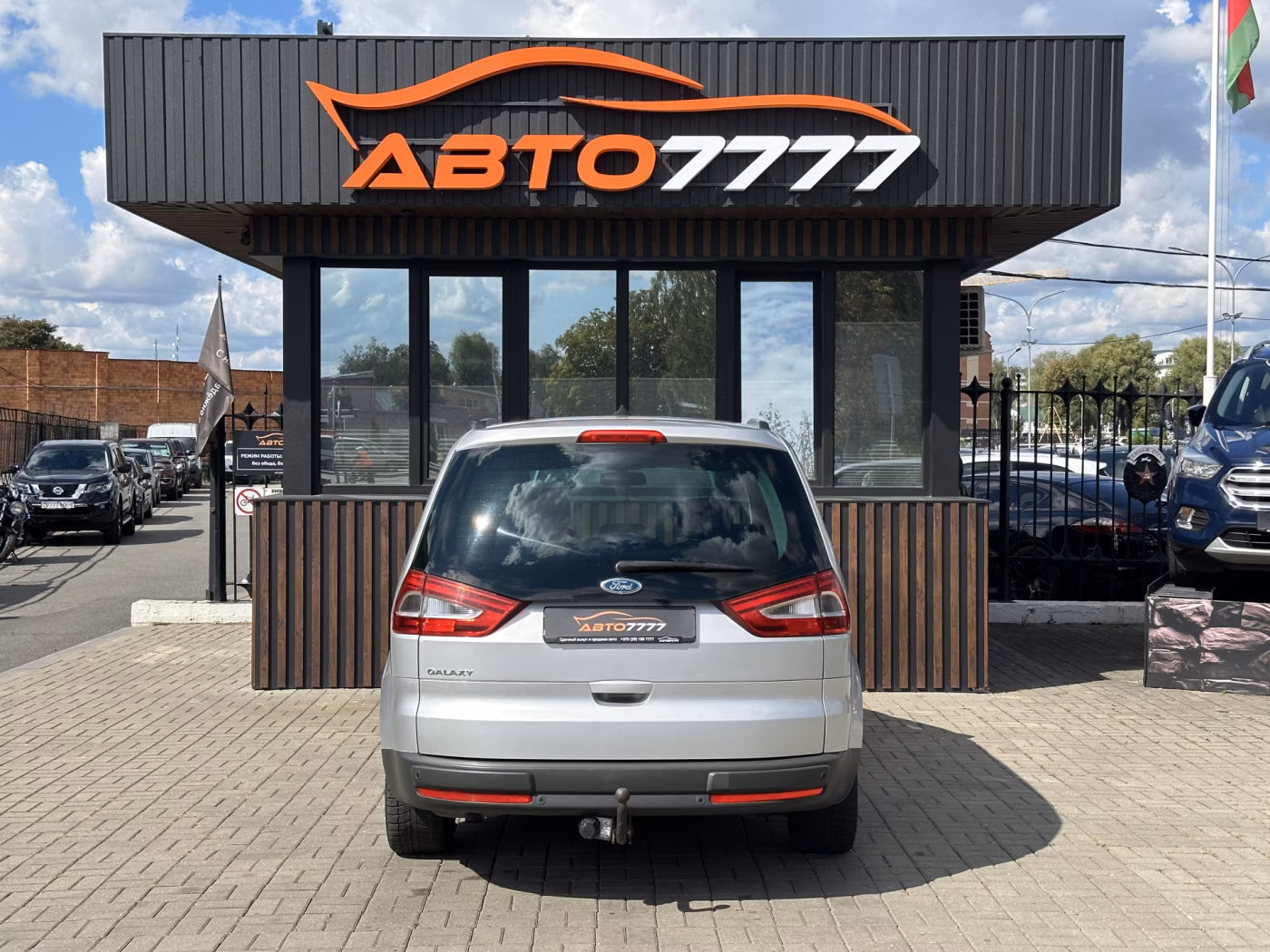 Ford Galaxy фото 3