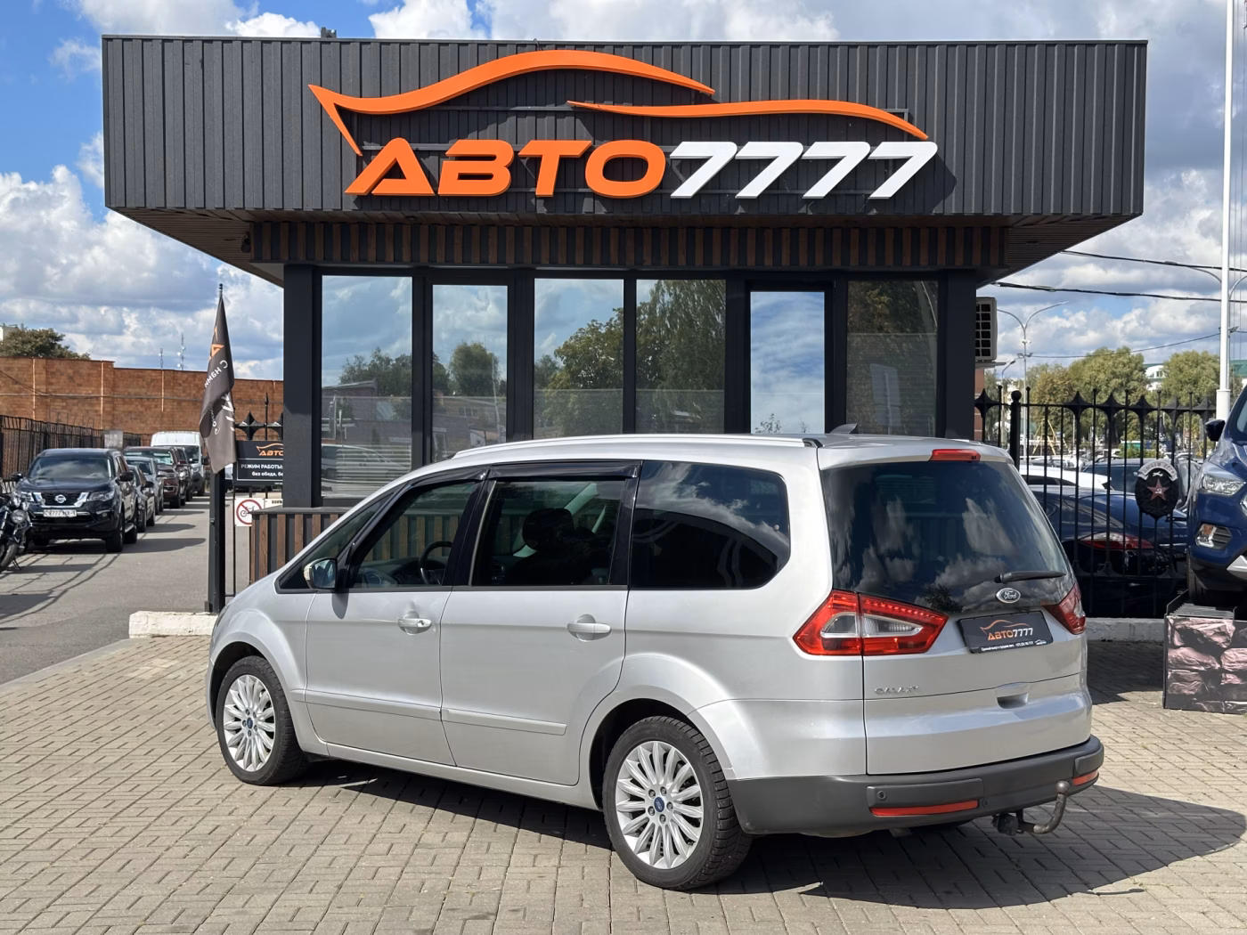 Ford Galaxy фото 4