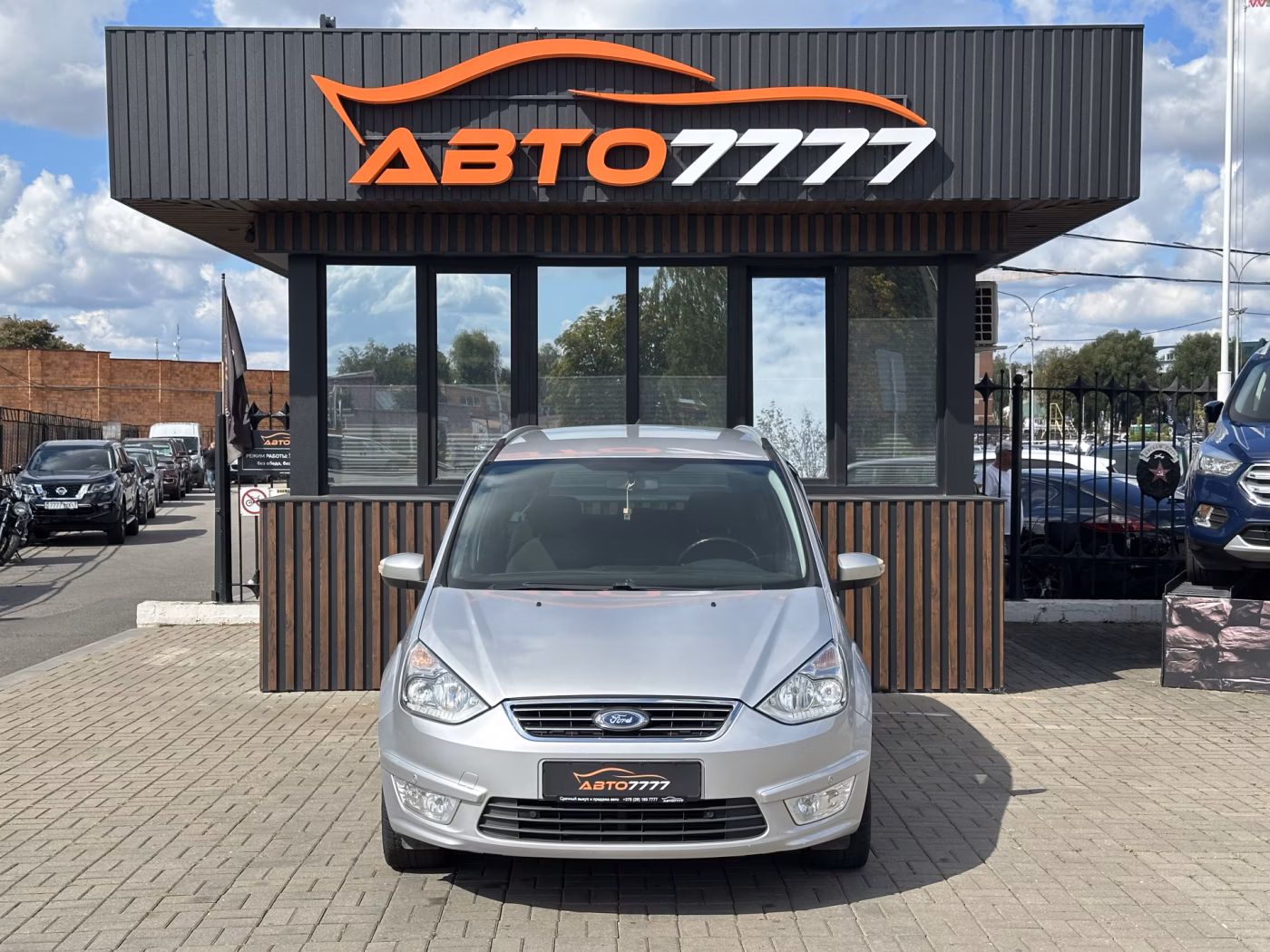Ford Galaxy фото 6