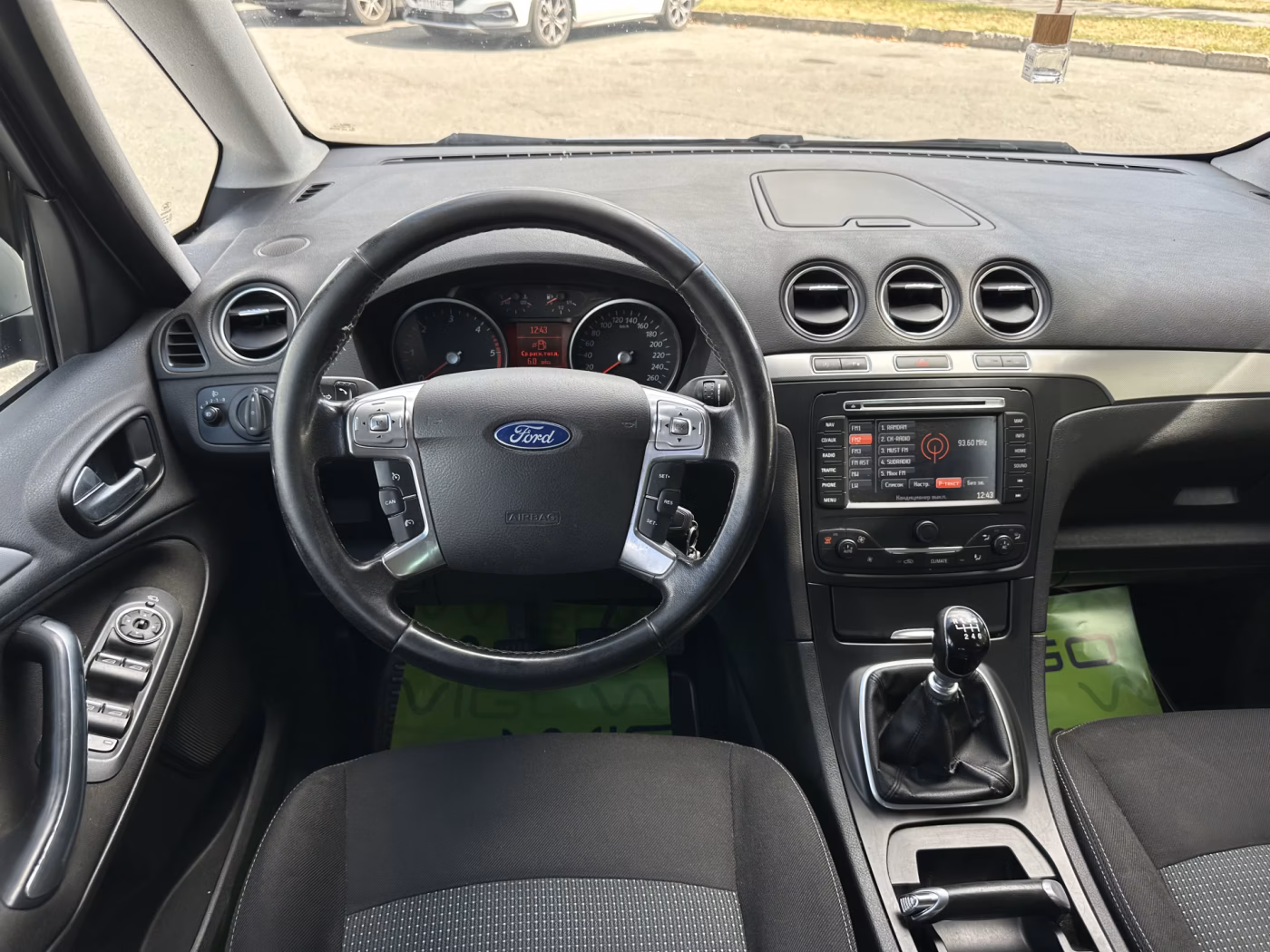 Ford Galaxy фото 11
