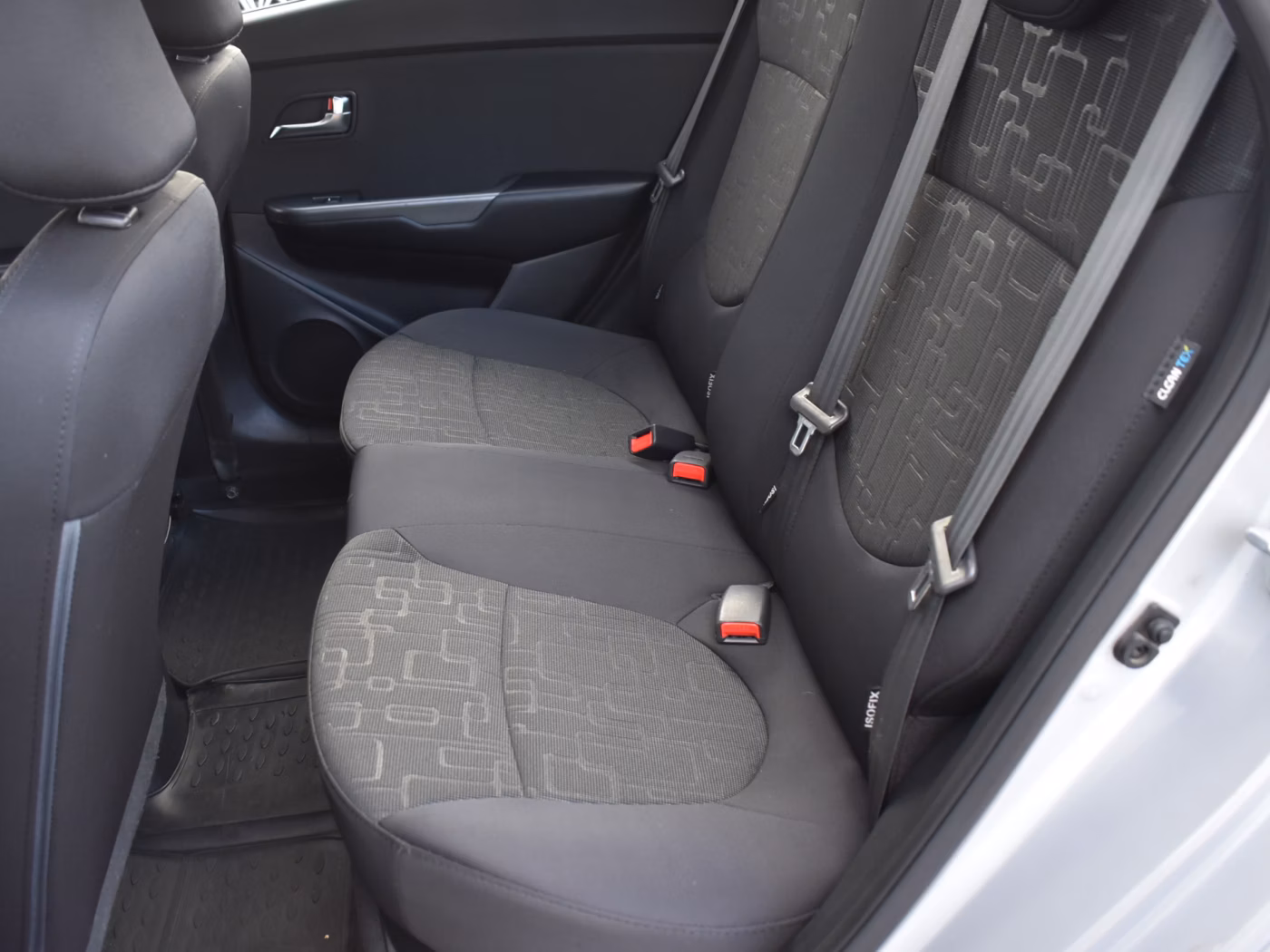 Kia Rio фото 11