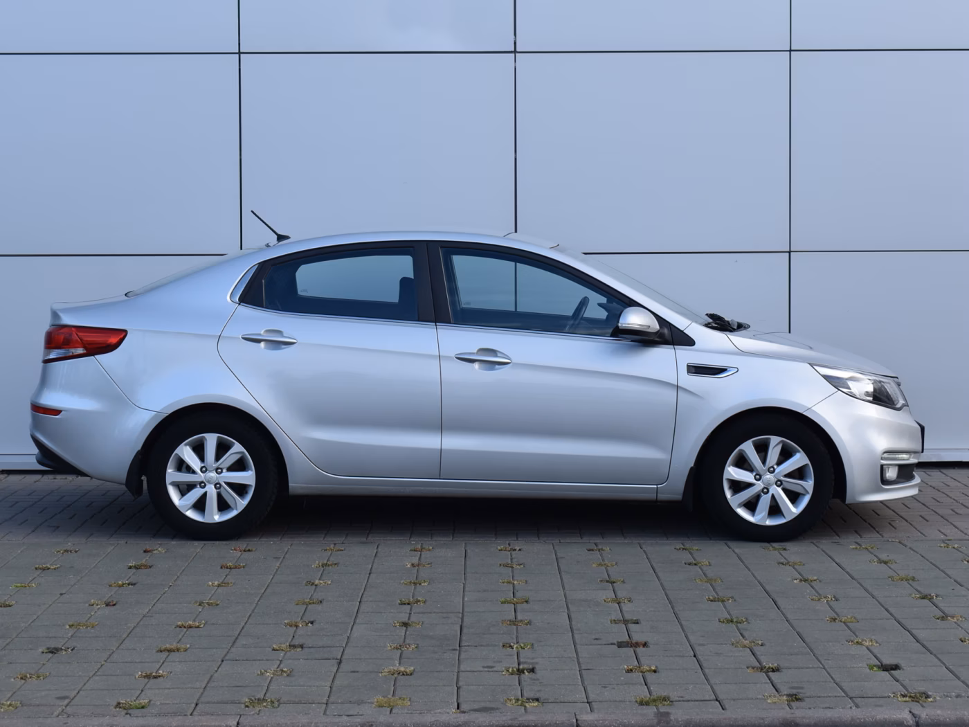 Kia Rio фото 4