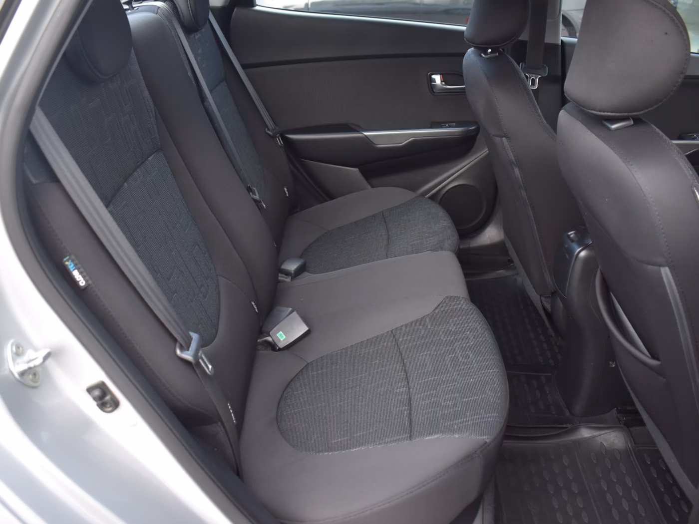 Kia Rio фото 9