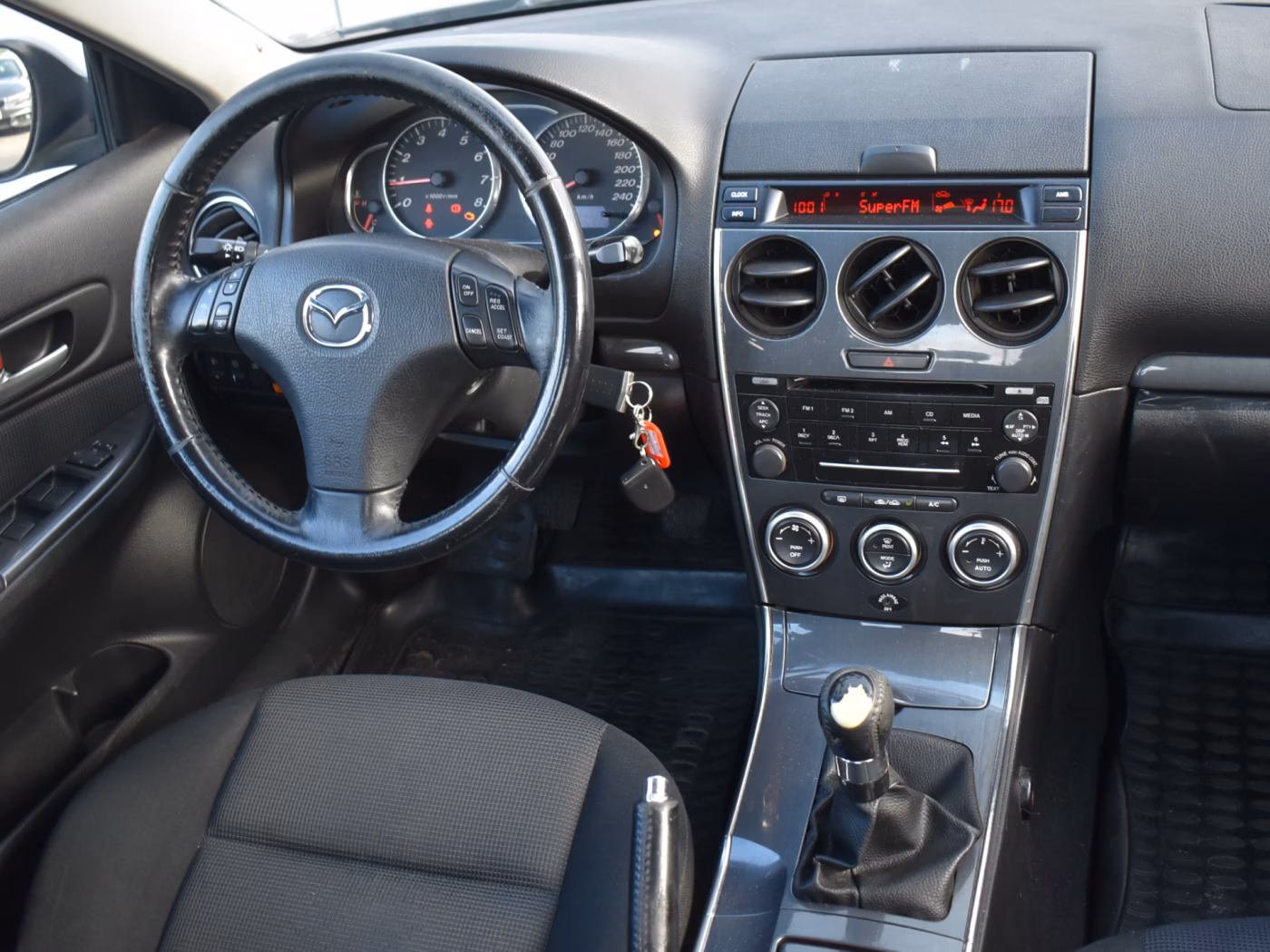 Mazda 6 фото 13
