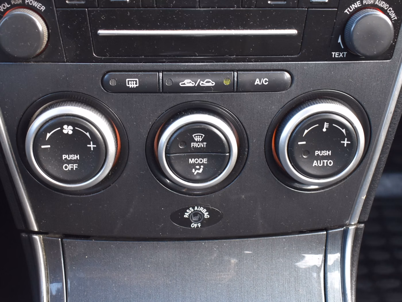 Mazda 6 фото 14