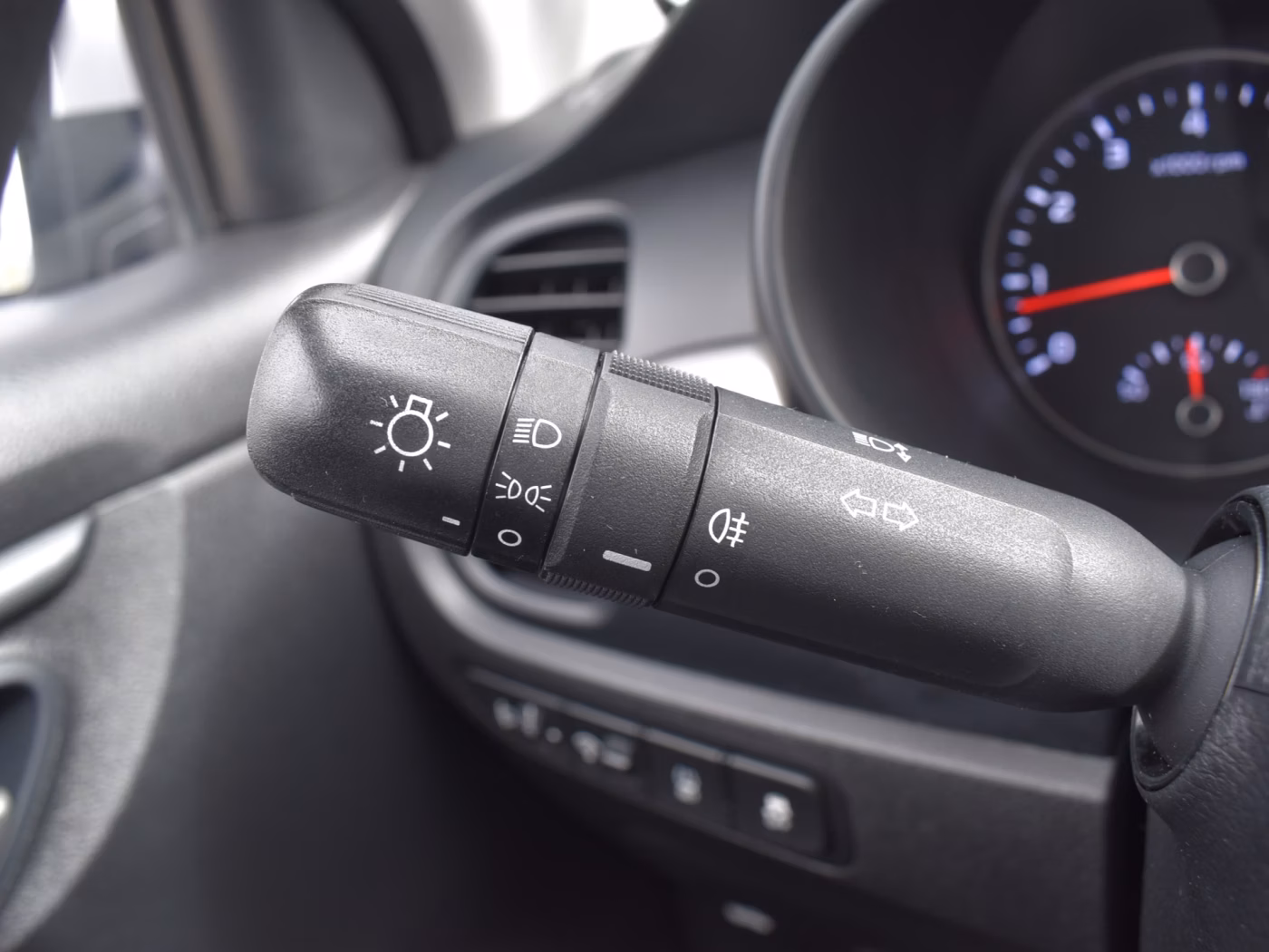 Kia Rio фото 14