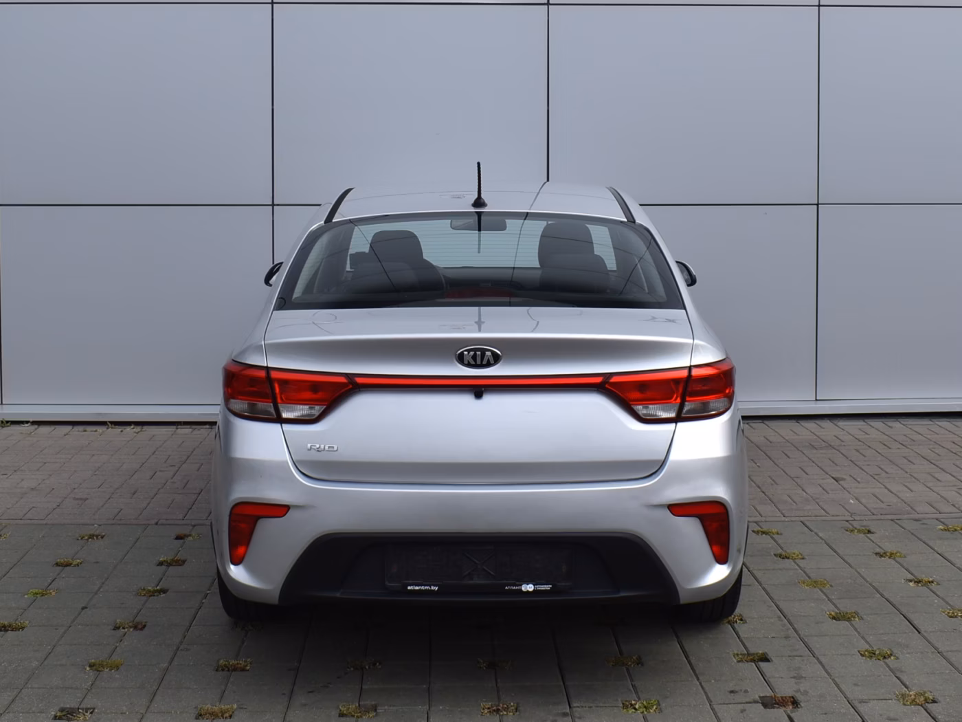 Kia Rio фото 5
