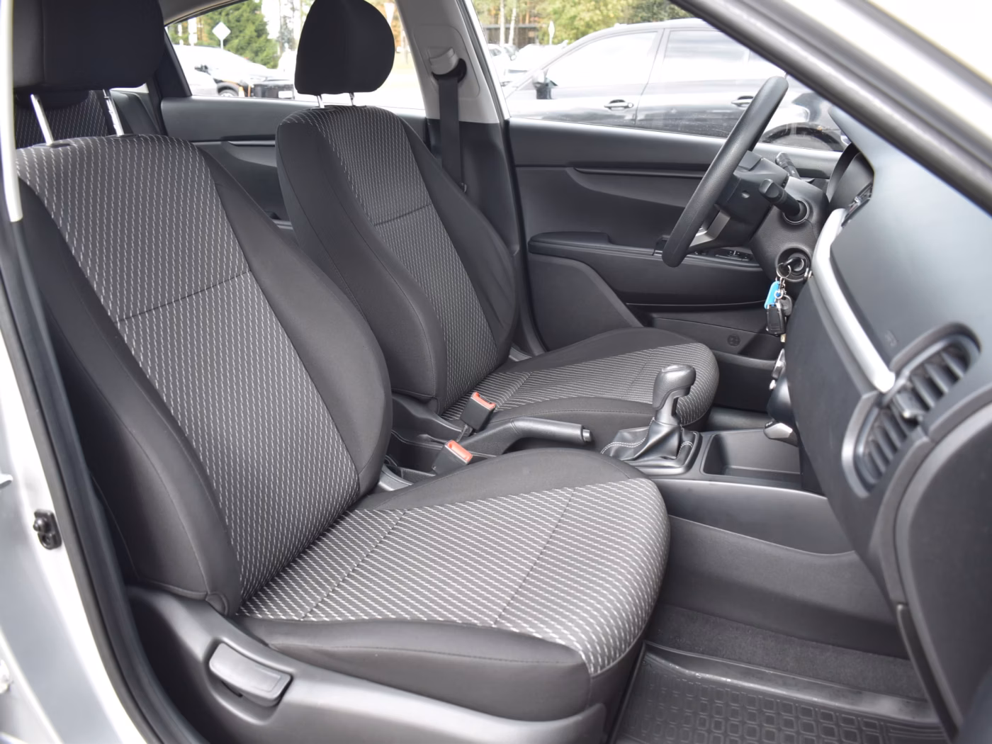 Kia Rio фото 10