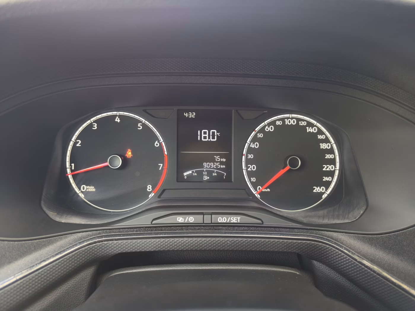 Volkswagen Polo Sedan фото 15