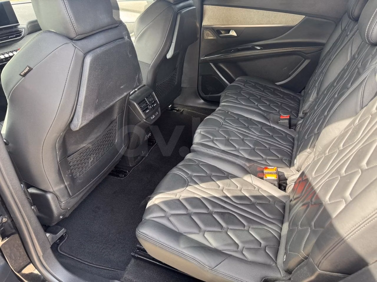 Peugeot 5008 фото 13