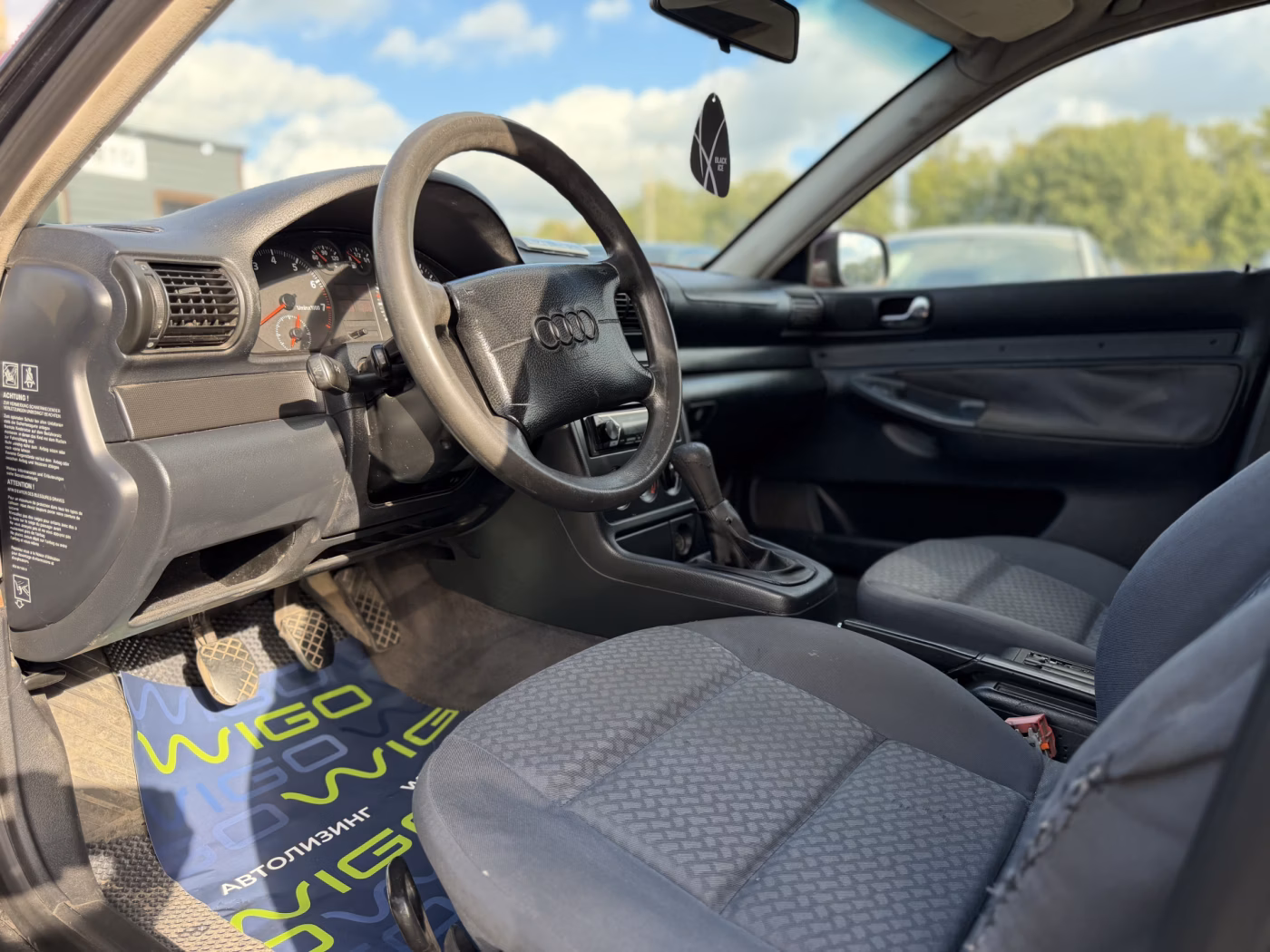 Audi A4 фото 13