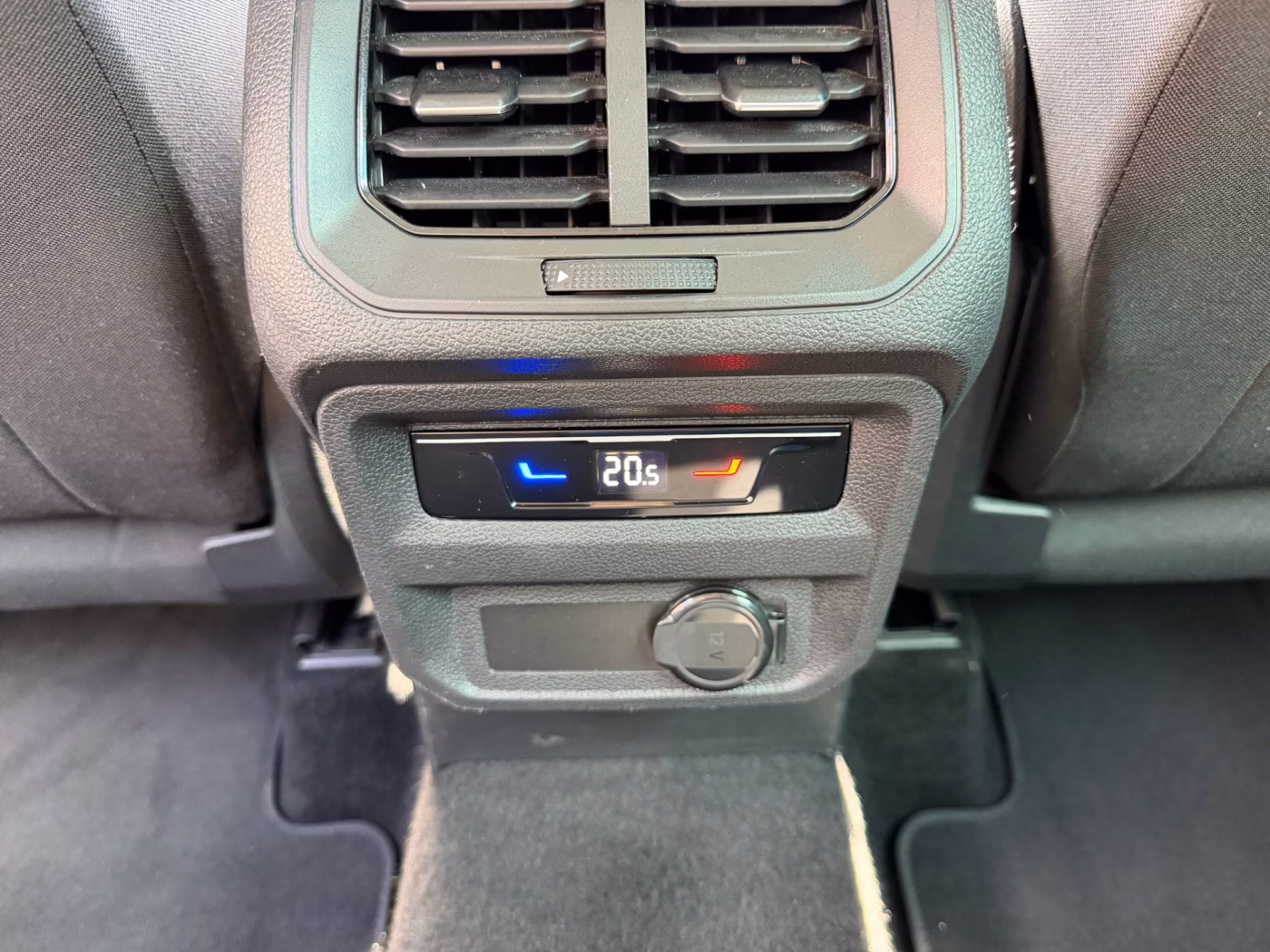 Volkswagen Tiguan фото 12