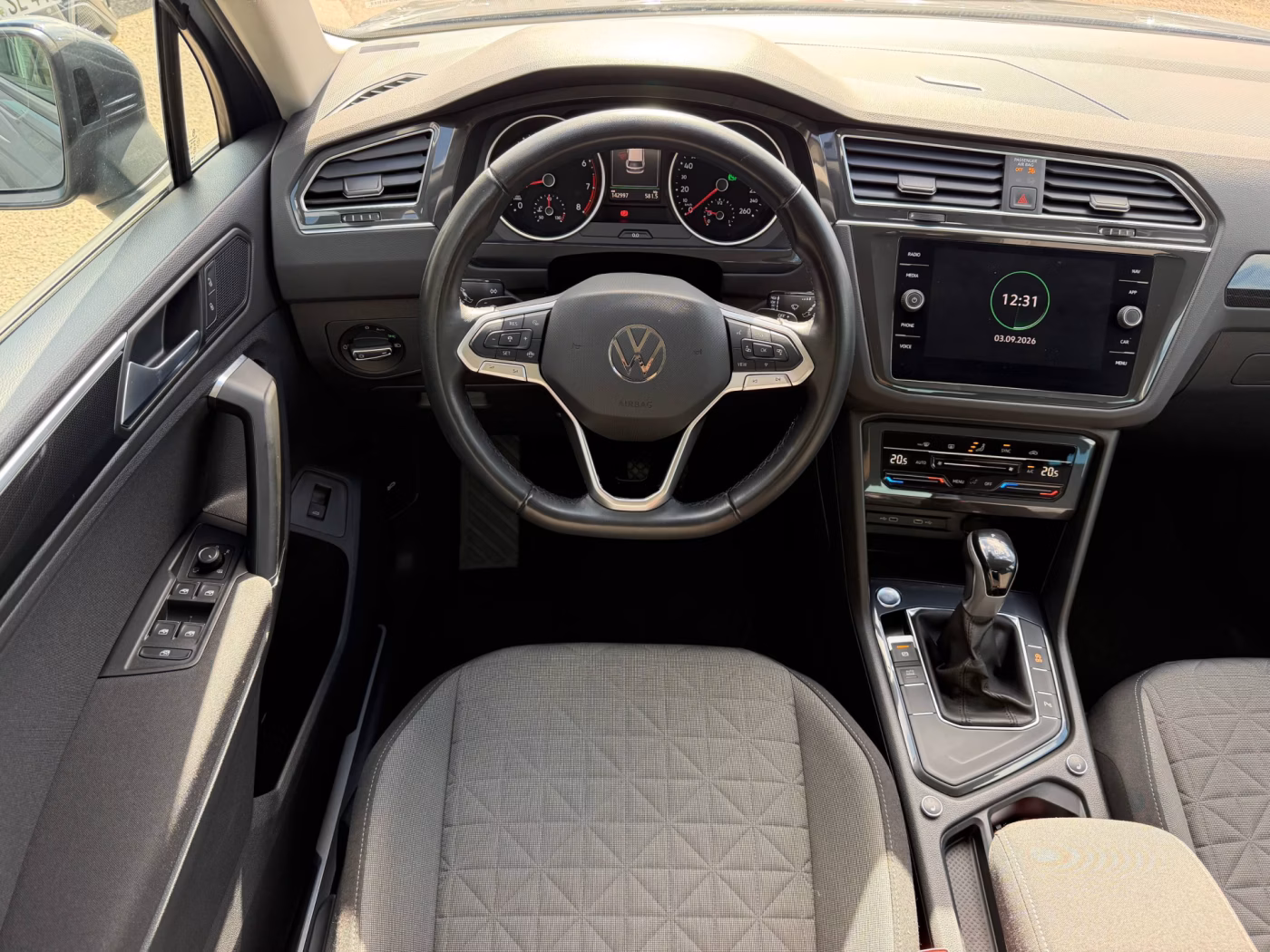 Volkswagen Tiguan фото 13