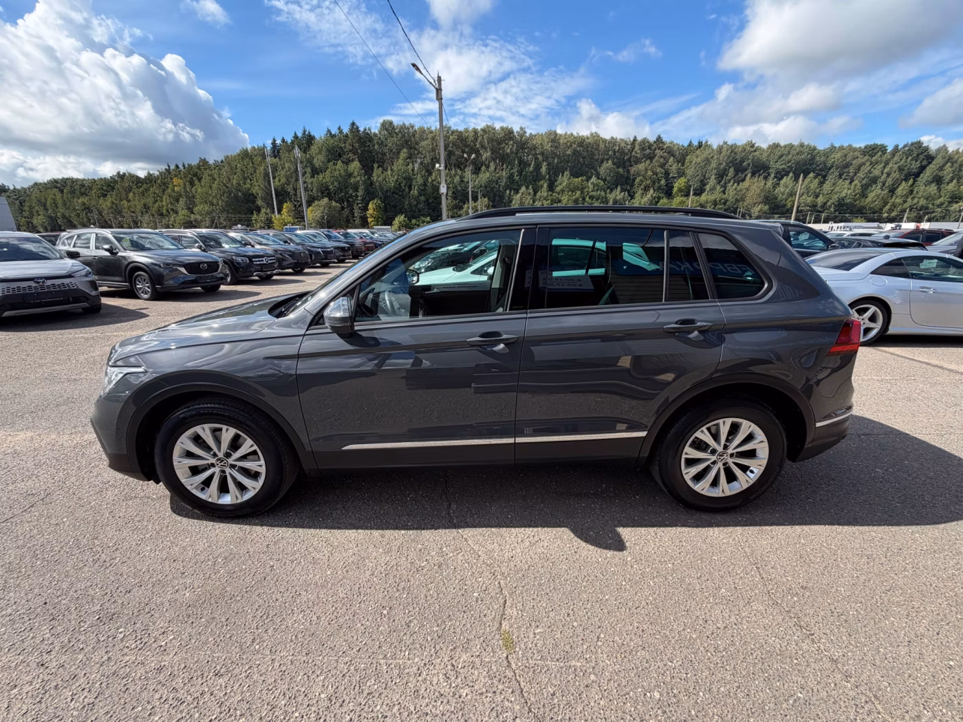Volkswagen Tiguan фото 8