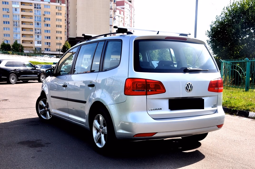 Volkswagen Touran фото 6