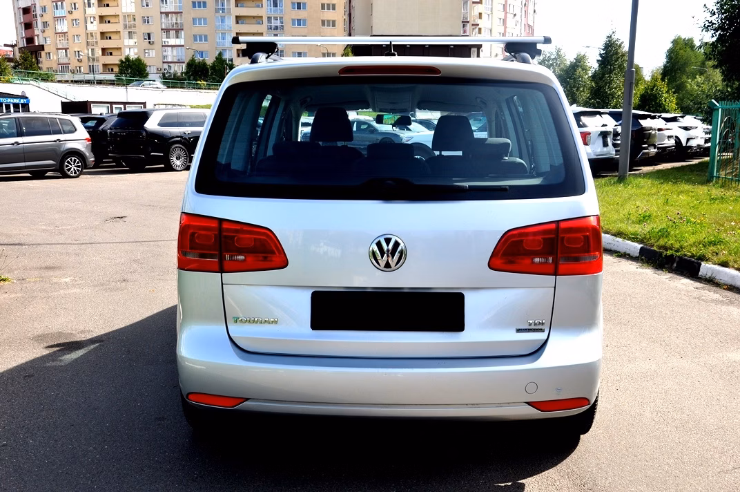 Volkswagen Touran фото 7