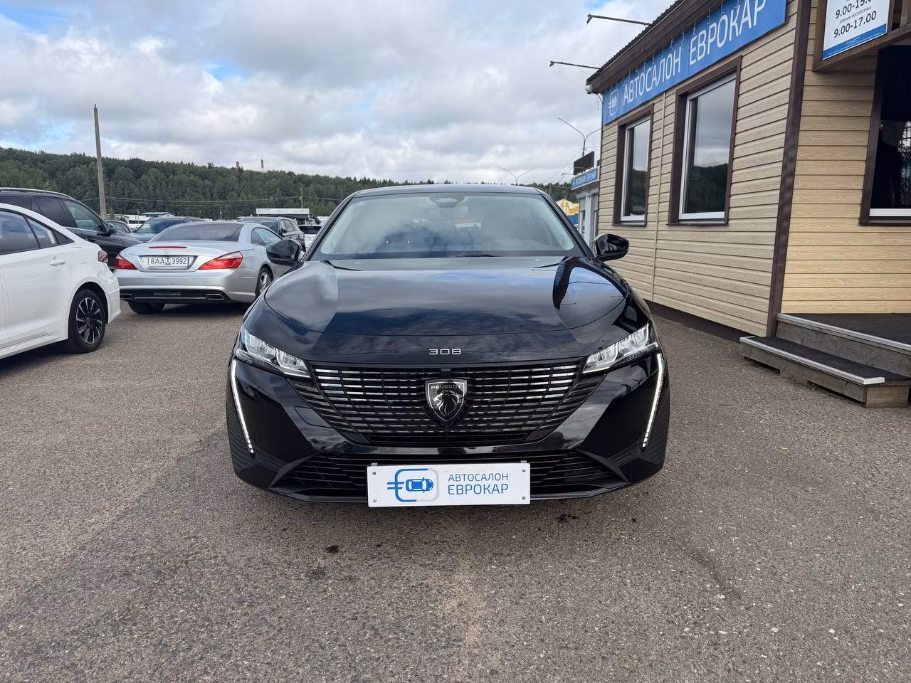 Peugeot 308 фото 2