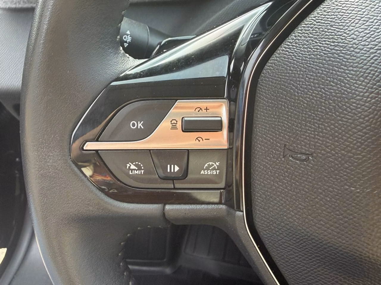 Peugeot 308 фото 15