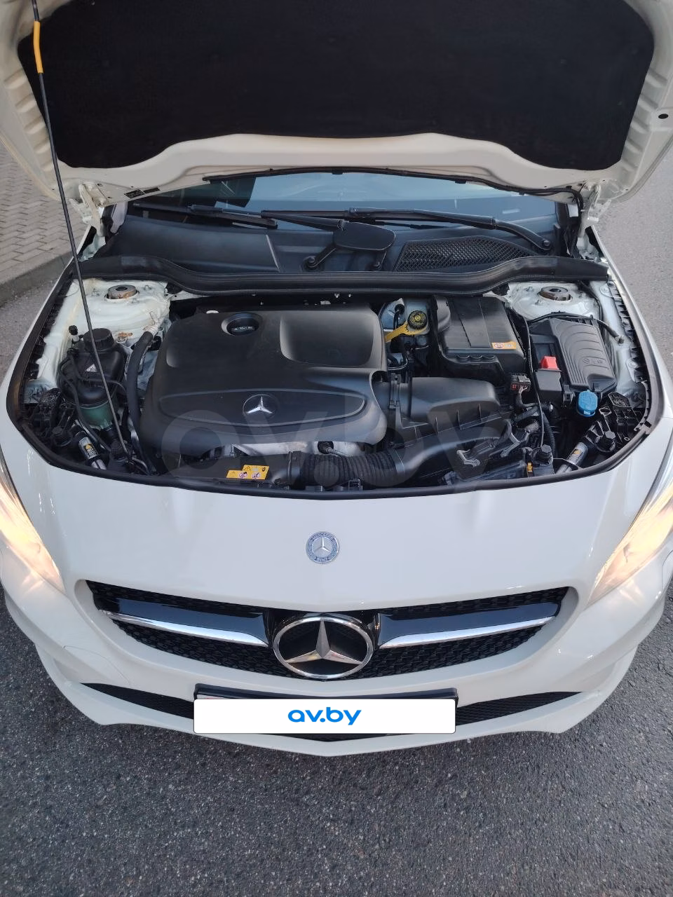 Mercedes-Benz CLA фото 16