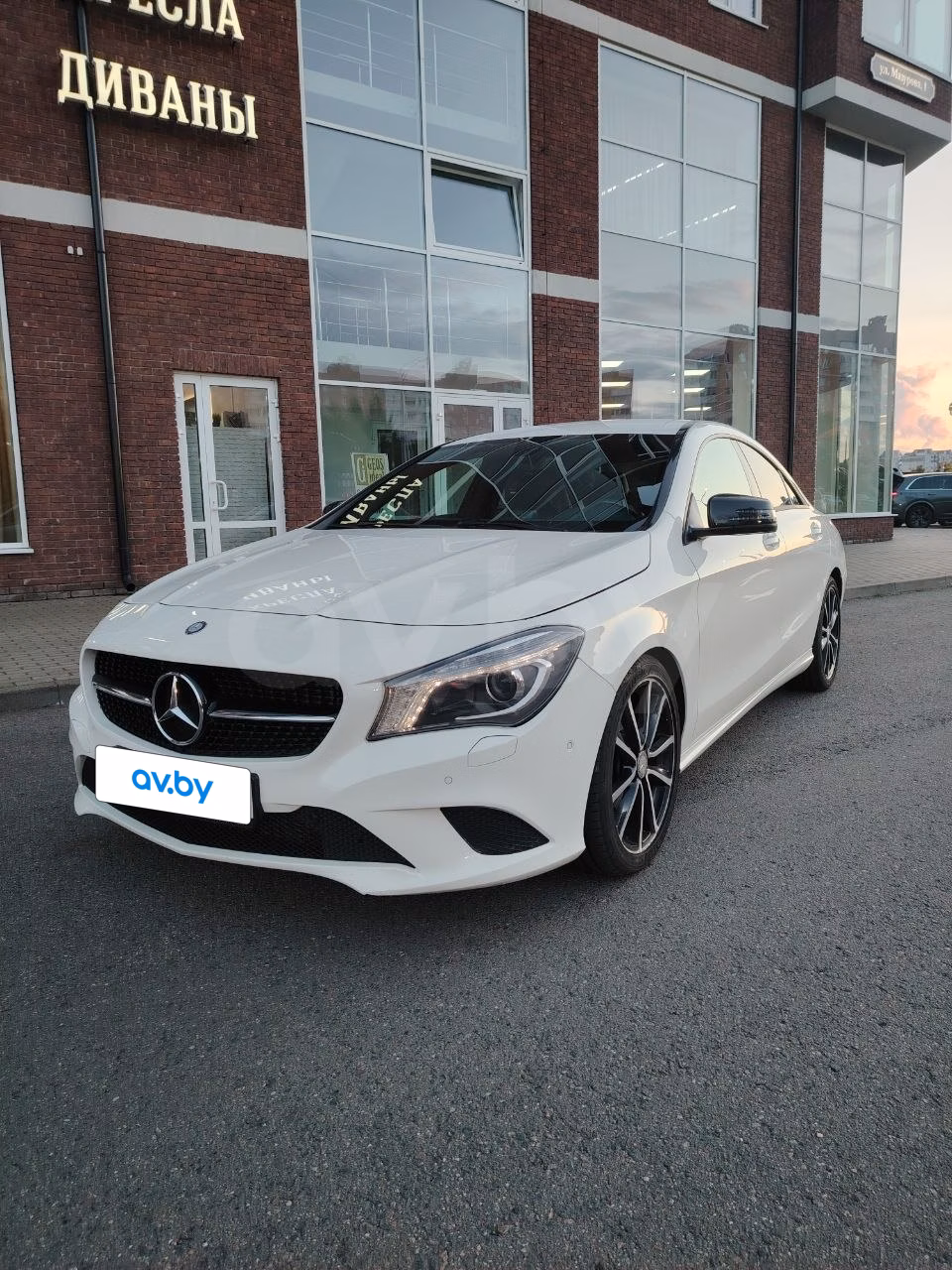 Mercedes-Benz CLA фото 17