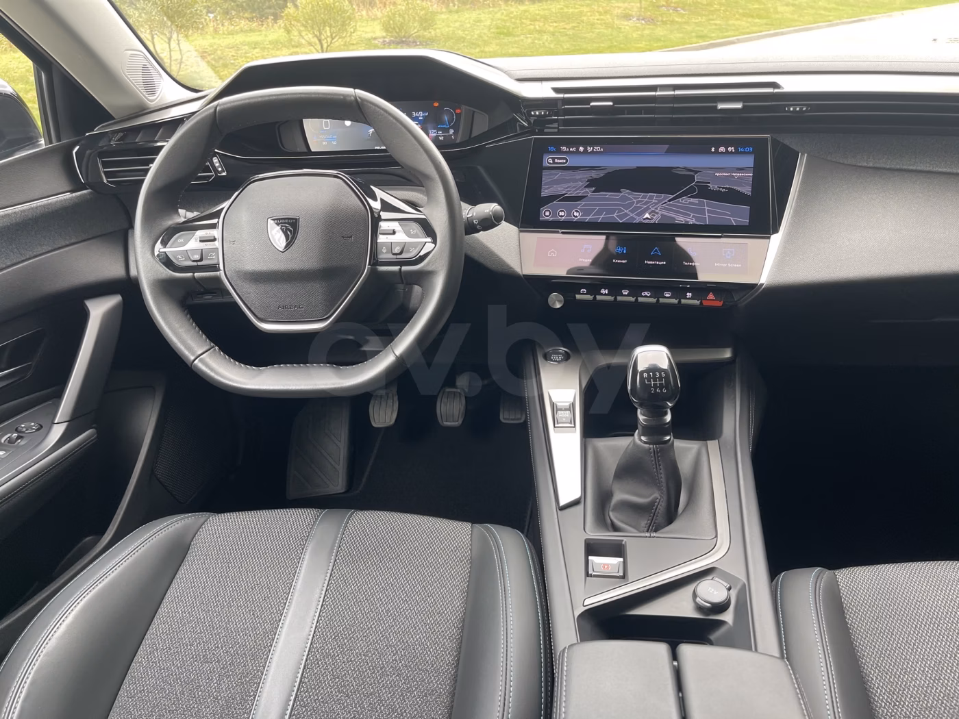 Peugeot 308 фото 9