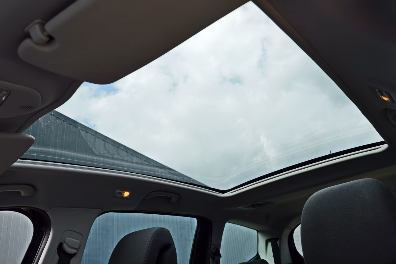 Peugeot 5008 фото 25