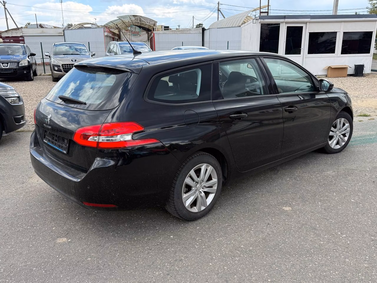 Peugeot 308 фото 7