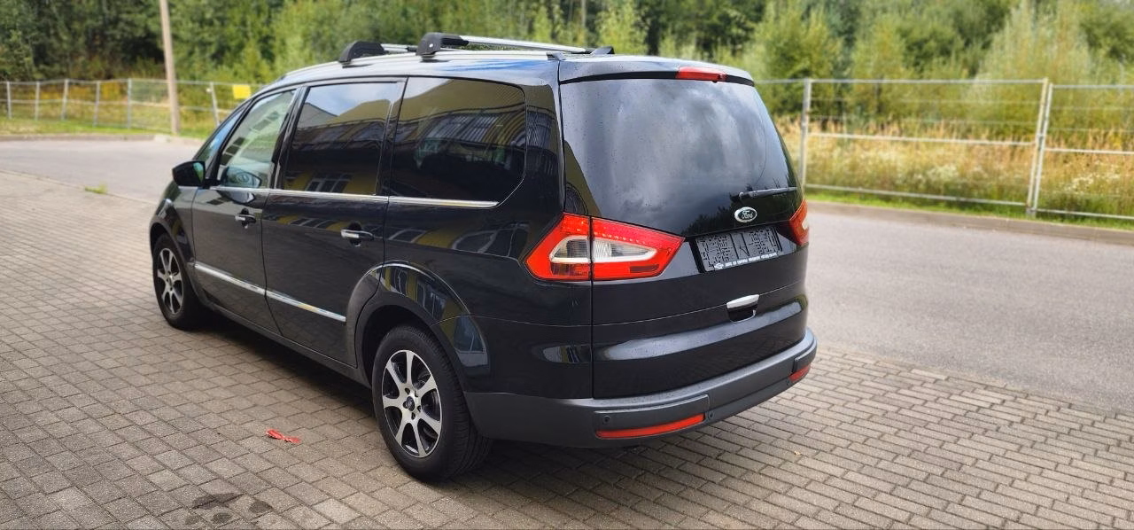 Ford Galaxy фото 5