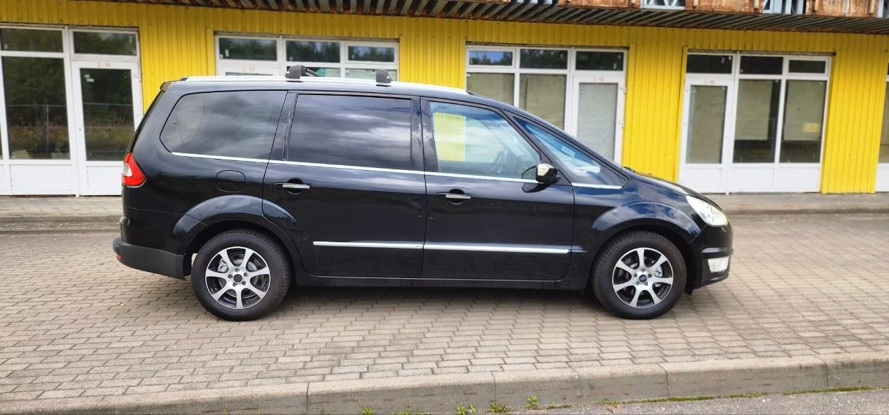 Ford Galaxy фото 3