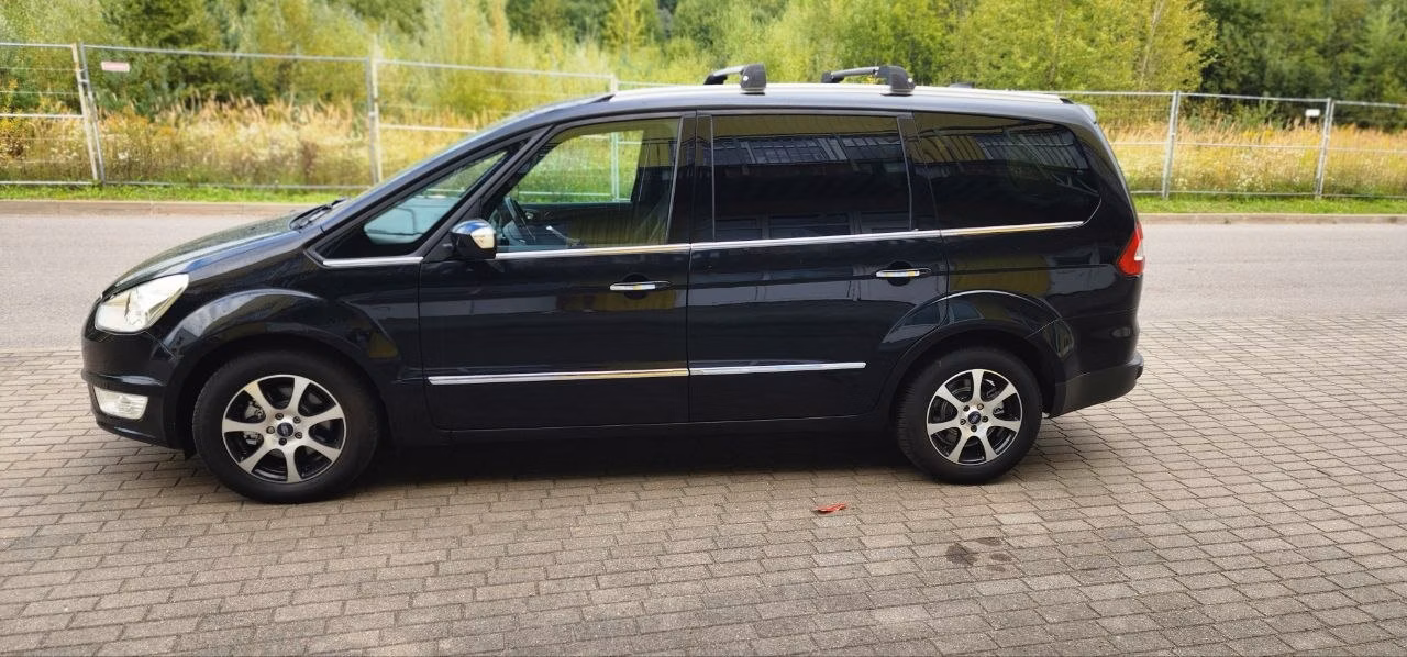Ford Galaxy фото 6