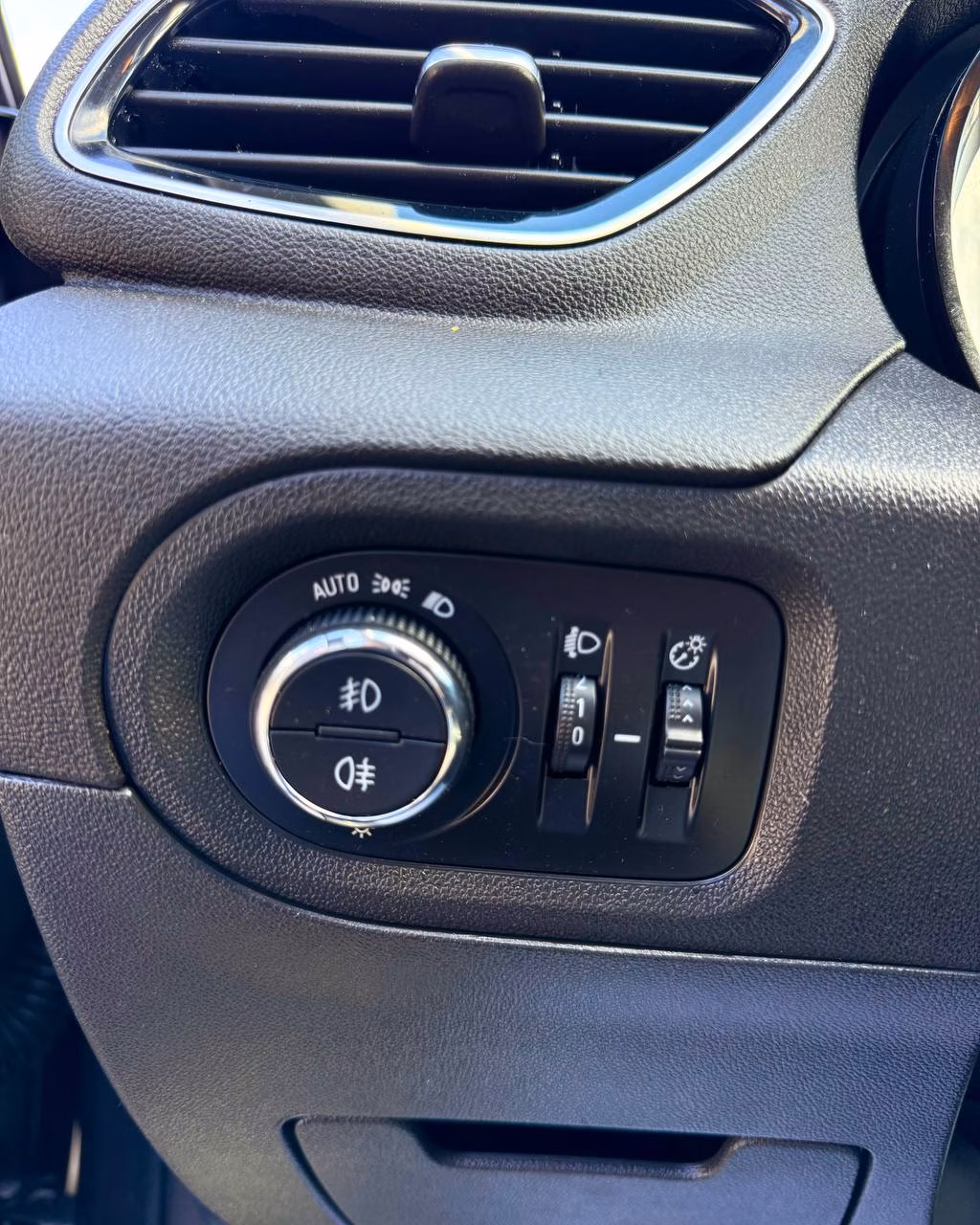 Opel Grandland X фото 16