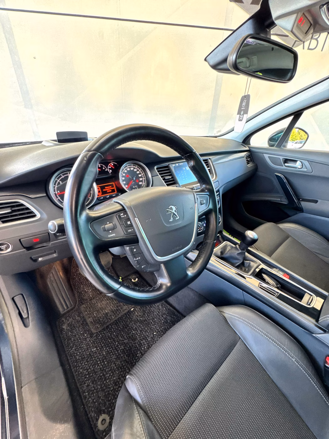 Peugeot 508 фото 9